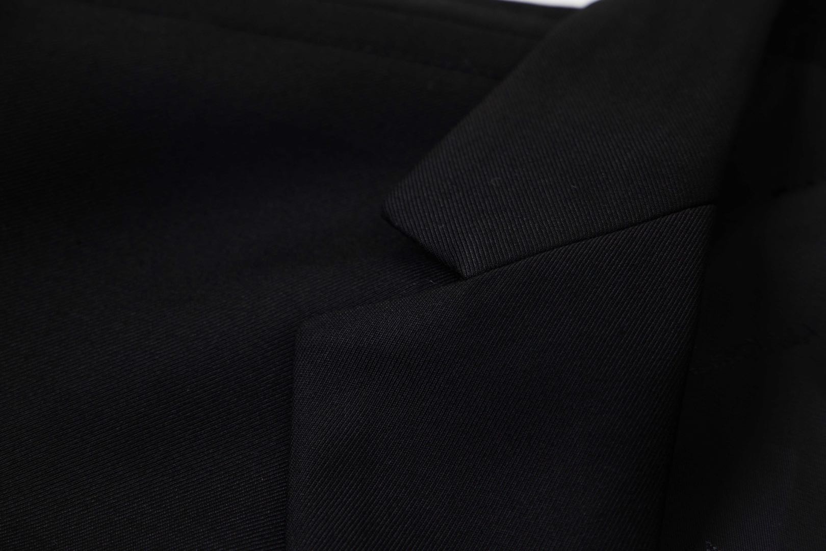Balenciaga Men's Washed Jacket in Black（674430TJO251000）