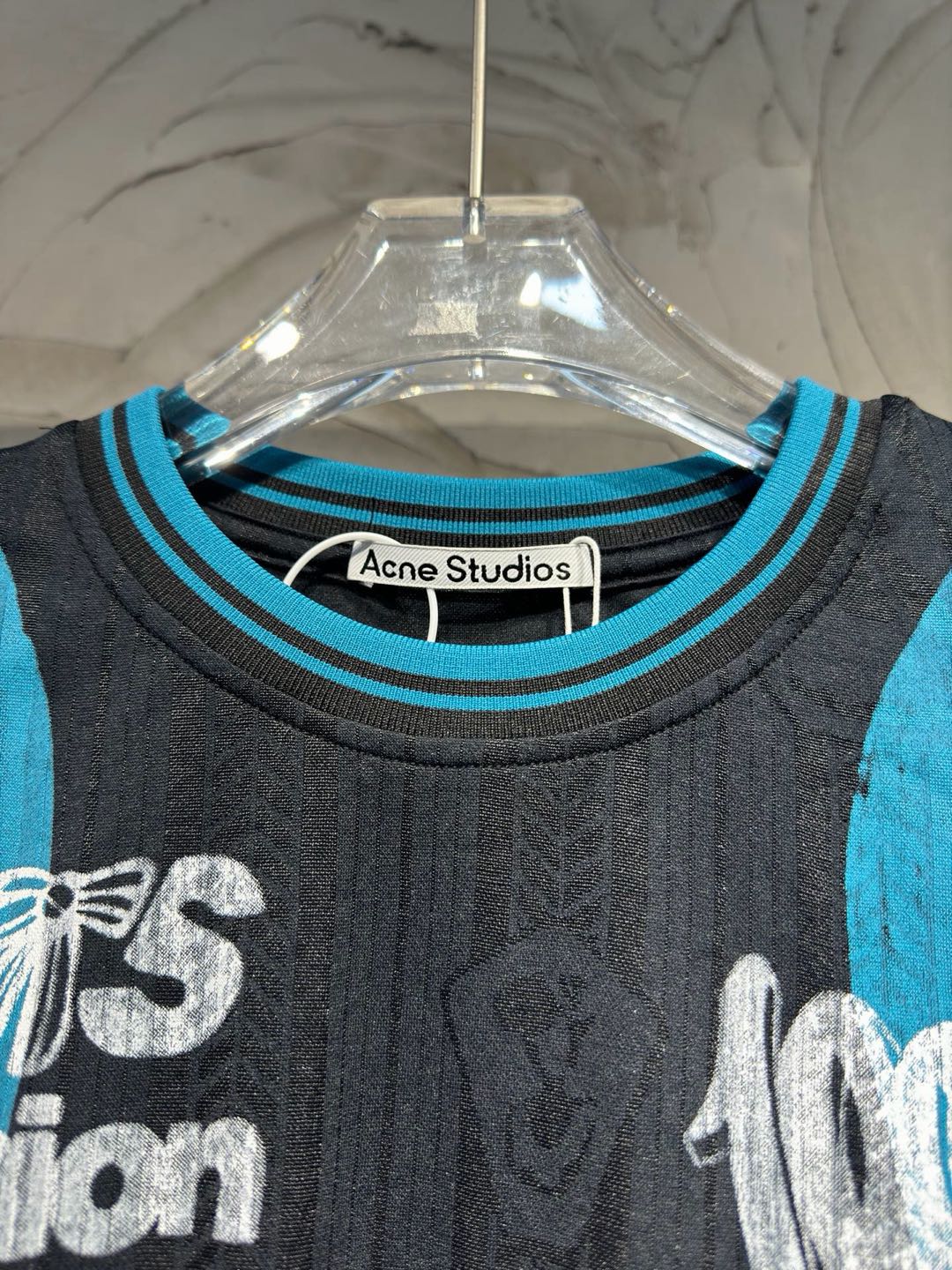 Acne Studios Sports Jersey Graphic T-Shirt (RW-UX-TSHI000013）