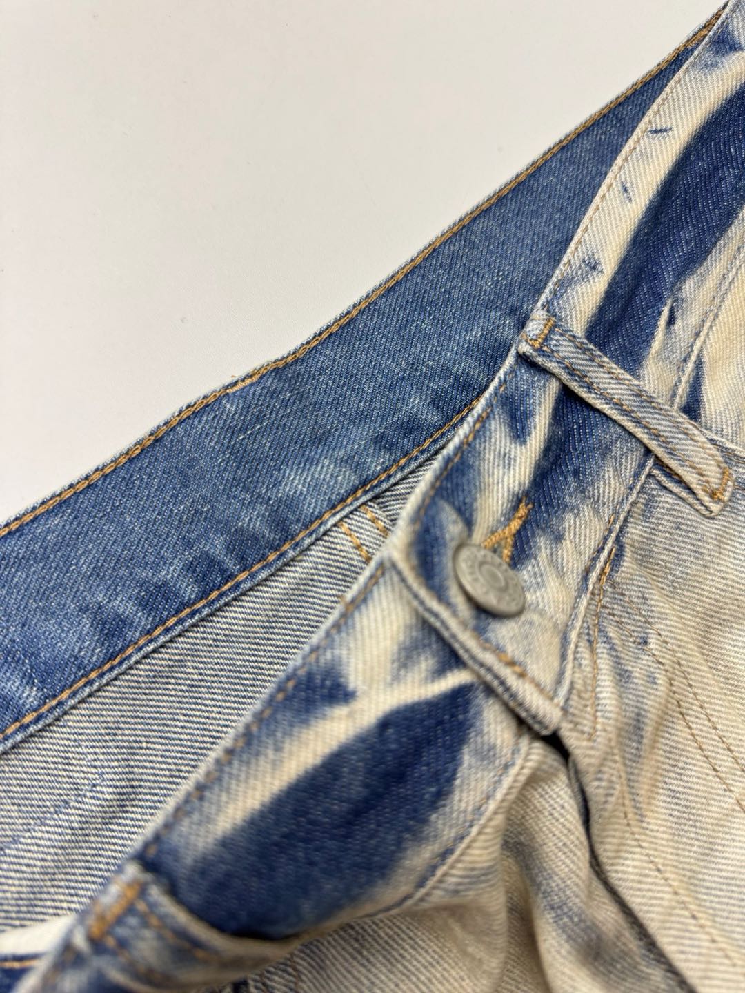 Acne Studios 1981M BAGY FIT JEANS (B00395-228）