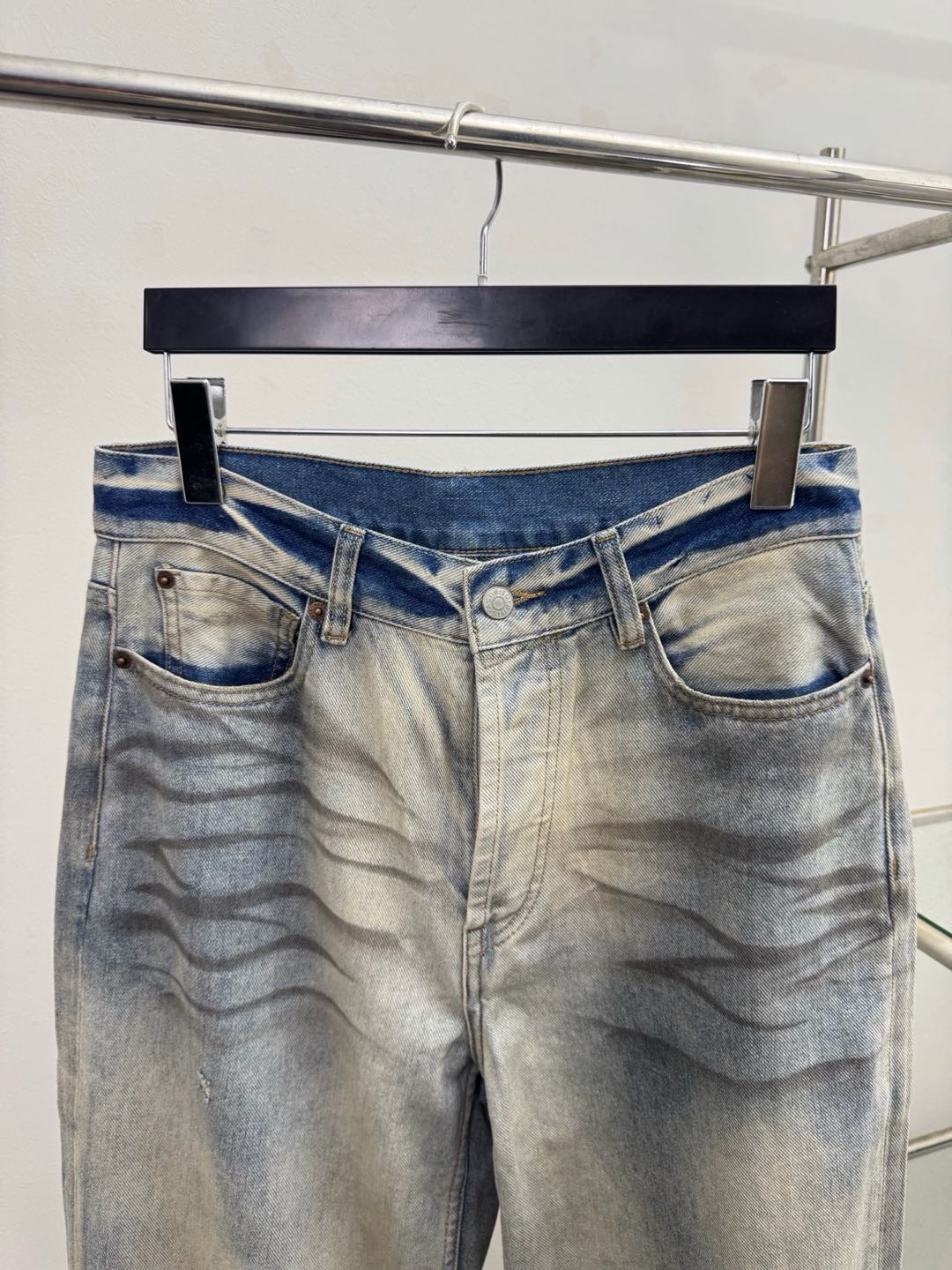 Acne Studios 1981M BAGY FIT JEANS (B00395-228）
