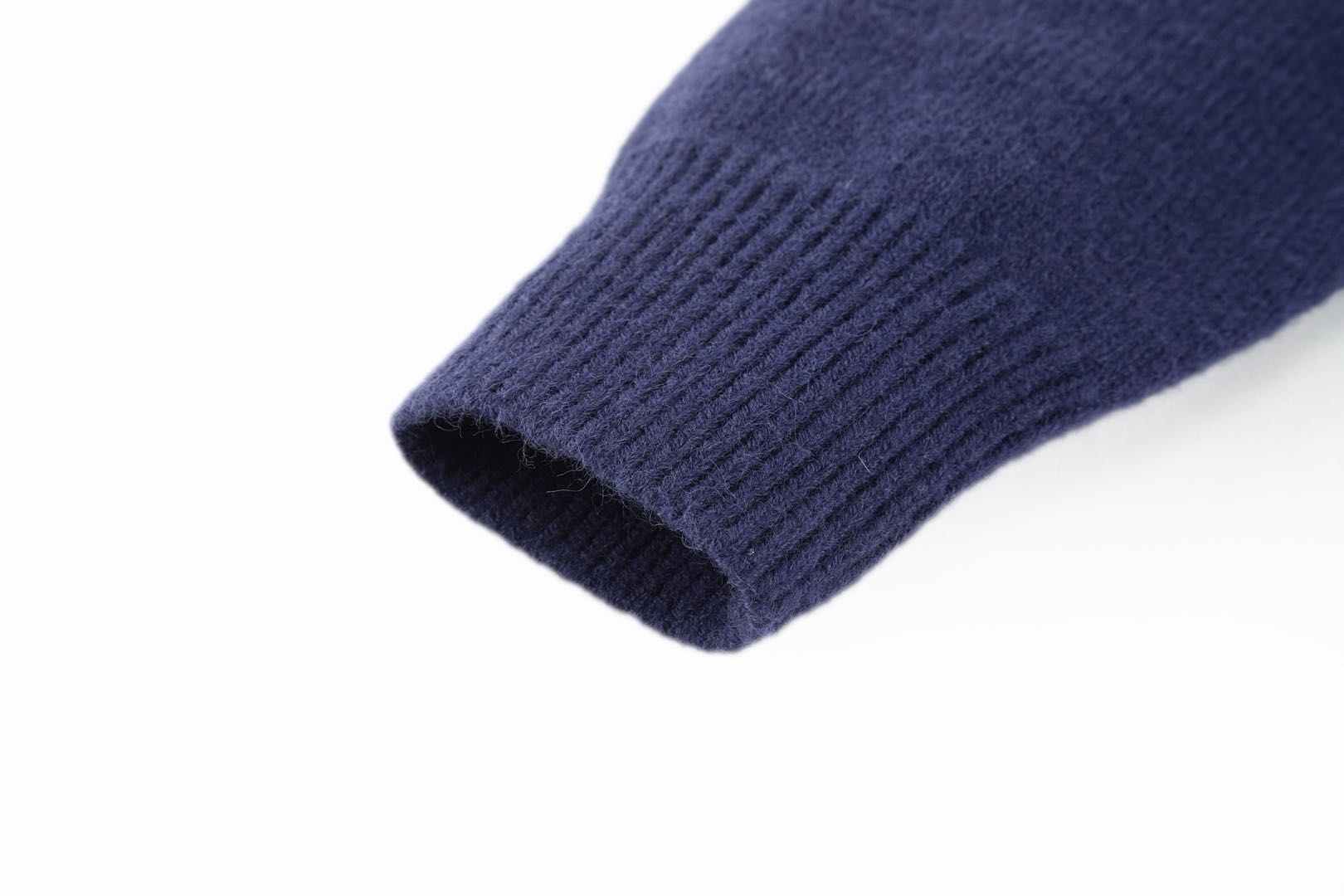 CELINE Men's Loose-Fit Triomphe Crew-Neck Knit Sweater (2AC85048T.03SD）
