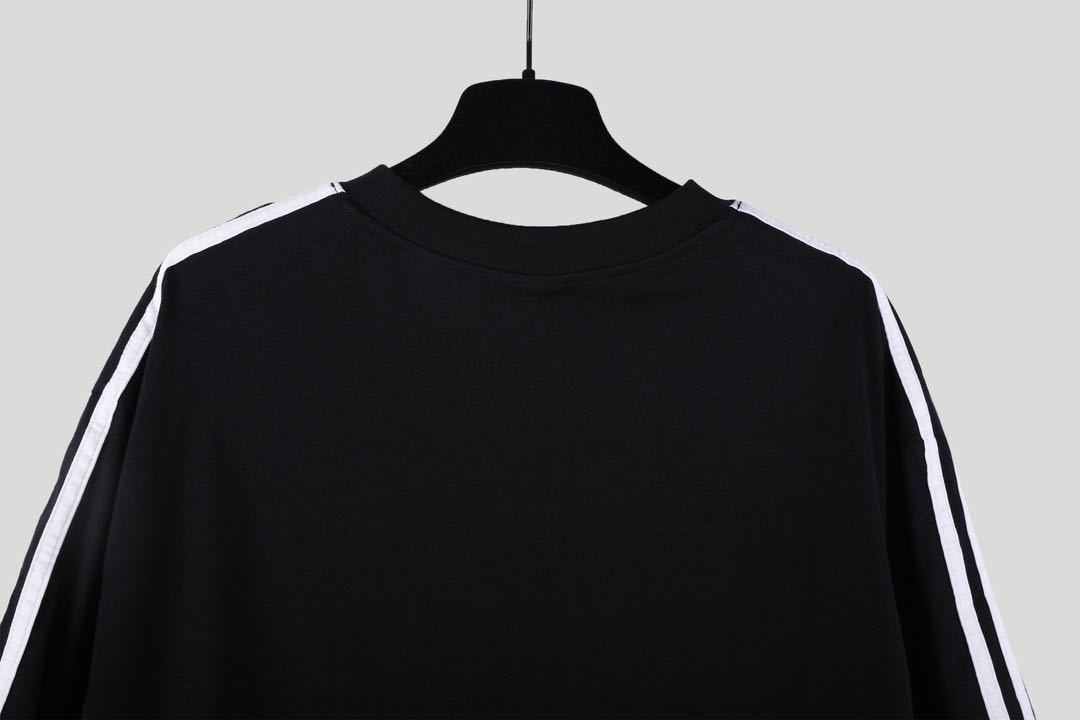 Balenciaga x adidas T-Shirt Oversized Black（739101TNVA68482）