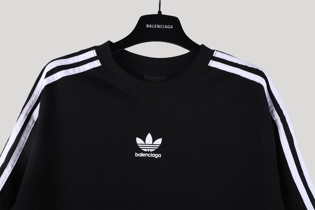 Balenciaga x adidas T-Shirt Oversized Black（739101TNVA68482）