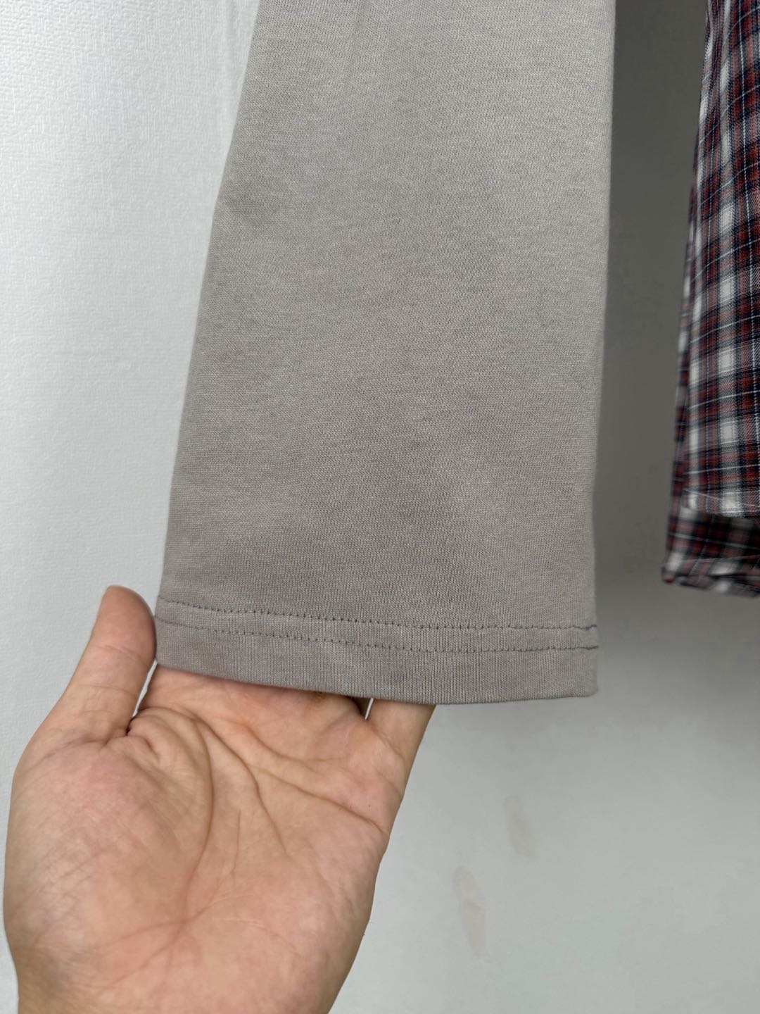 BALENCIAGA Design Sleeve Shirt "Red/Navy"(866543TUM176011）