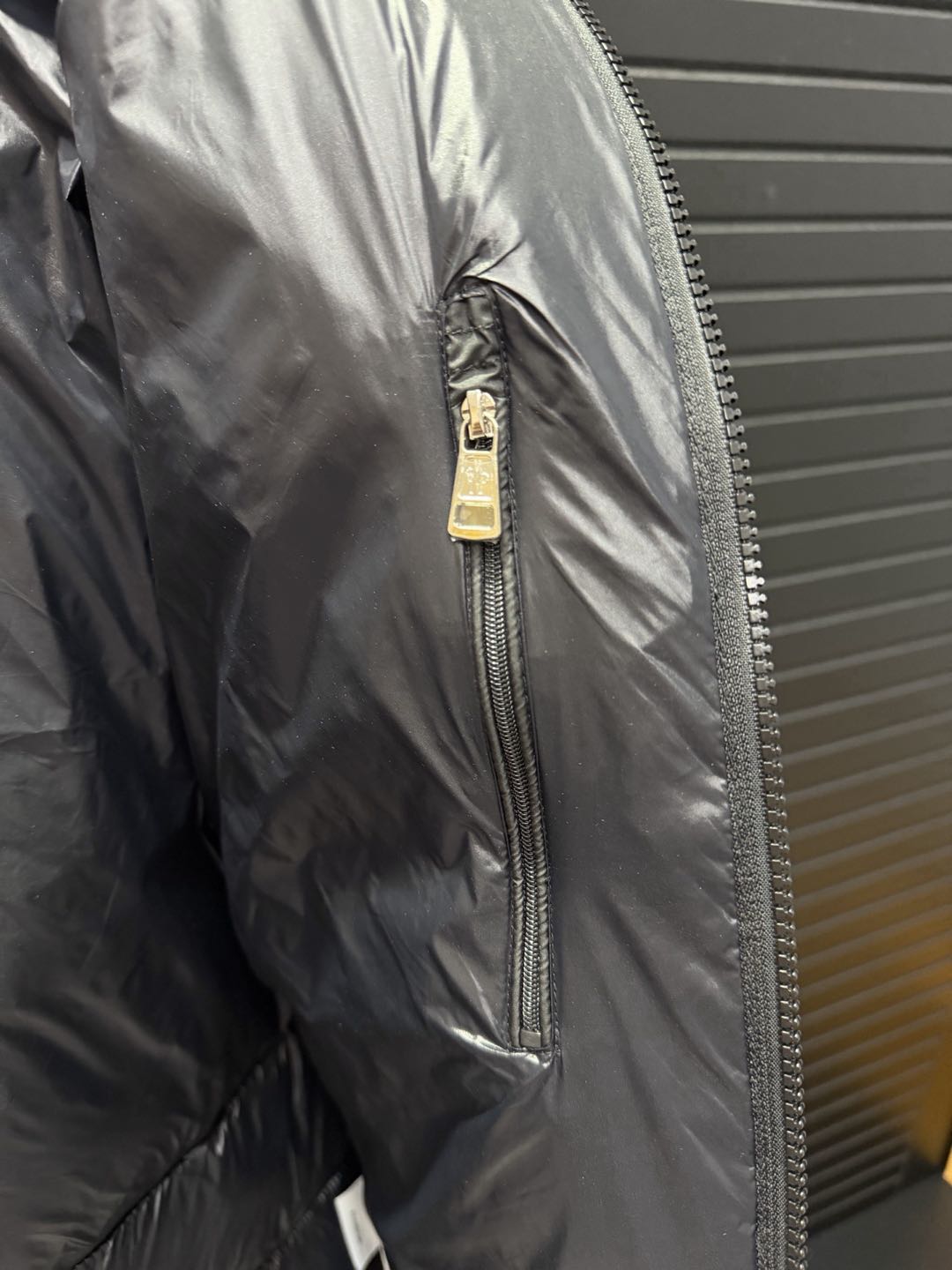 MONCLER Cardere Short Down Jacket（K20911A0012754A81）