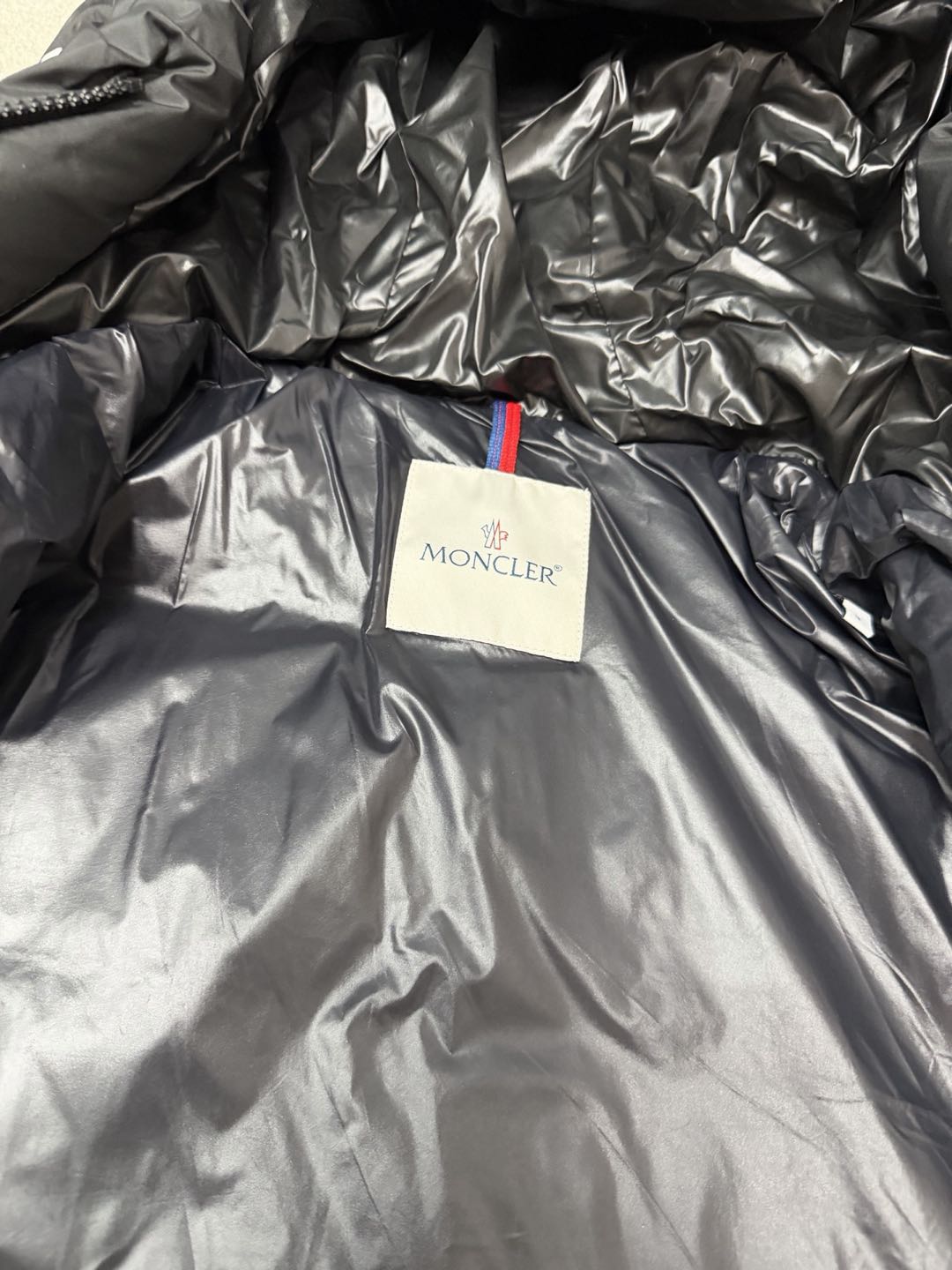 MONCLER Cardere Short Down Jacket（K20911A0012754A81）