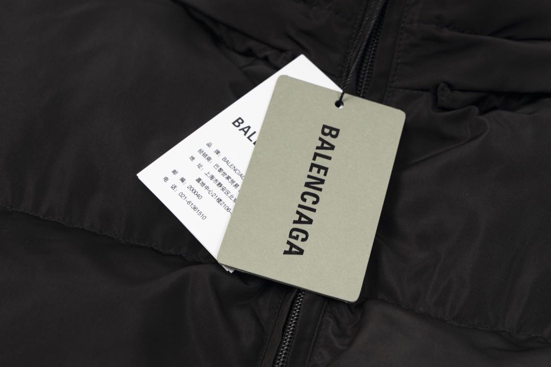 Balenciaga Men’s Black Political Campaign Down Jacket（758046TYD361000）
