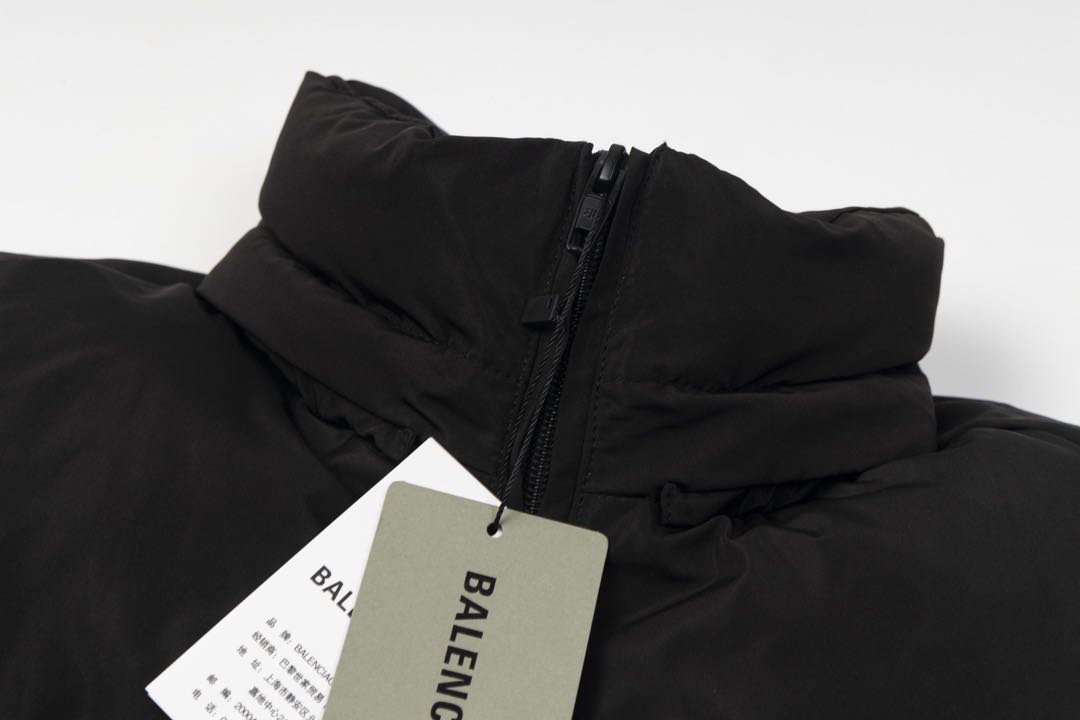 Balenciaga Men’s Black Political Campaign Down Jacket（758046TYD361000）