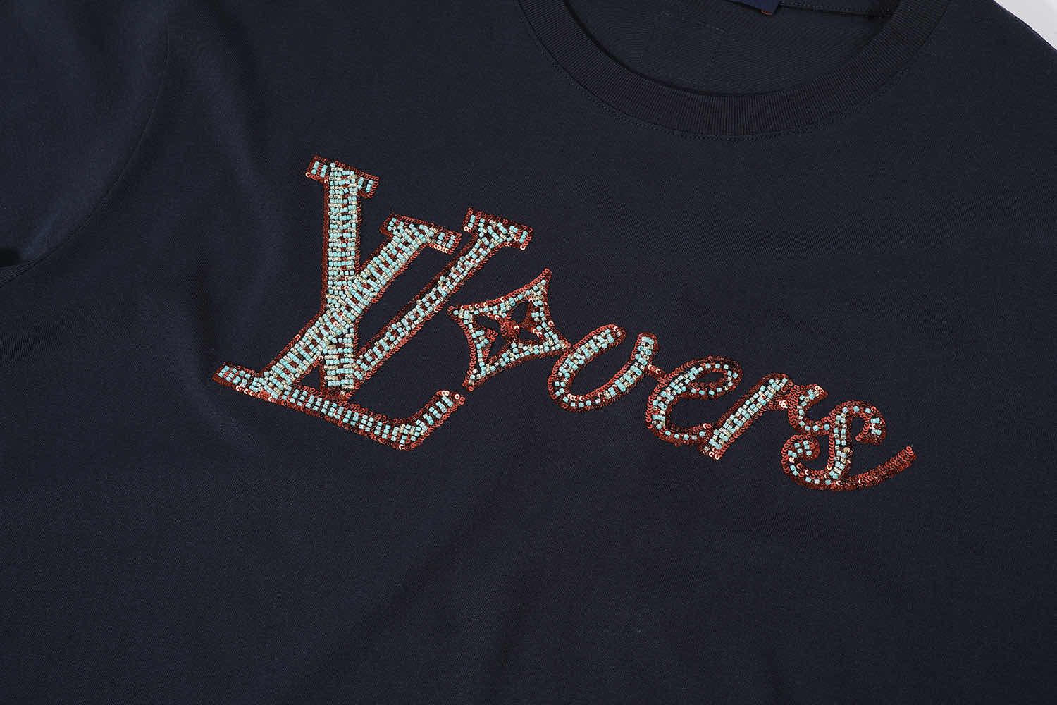 Louis Vuitton LV Vers Embellished Short Sleeve T-Shirt（1AGHXQ）