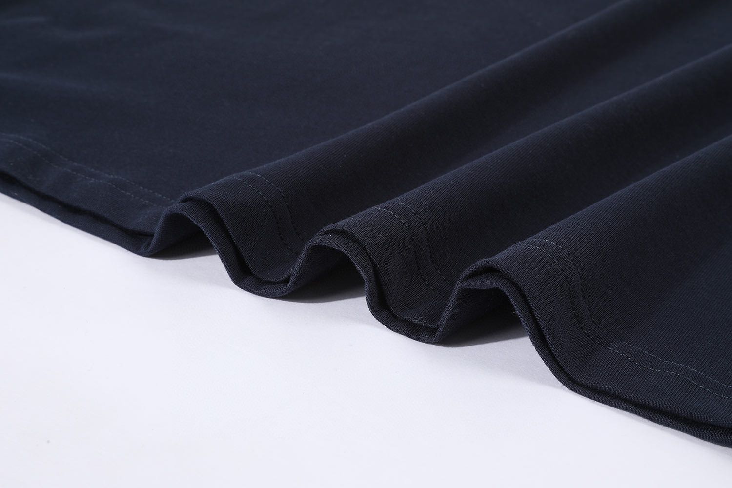 Louis Vuitton LV Vers Embellished Short Sleeve T-Shirt（1AGHXQ）