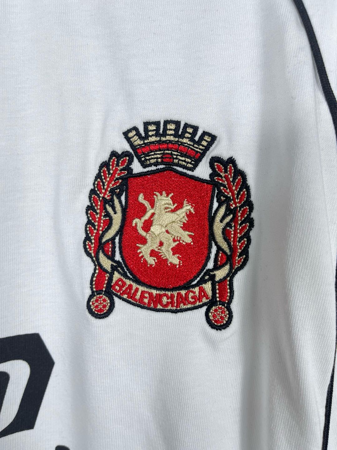 BALENCIAGA   SOCCER LONG SLEEVE OVERSIZED T-SHIRT（778972TPVV89040）