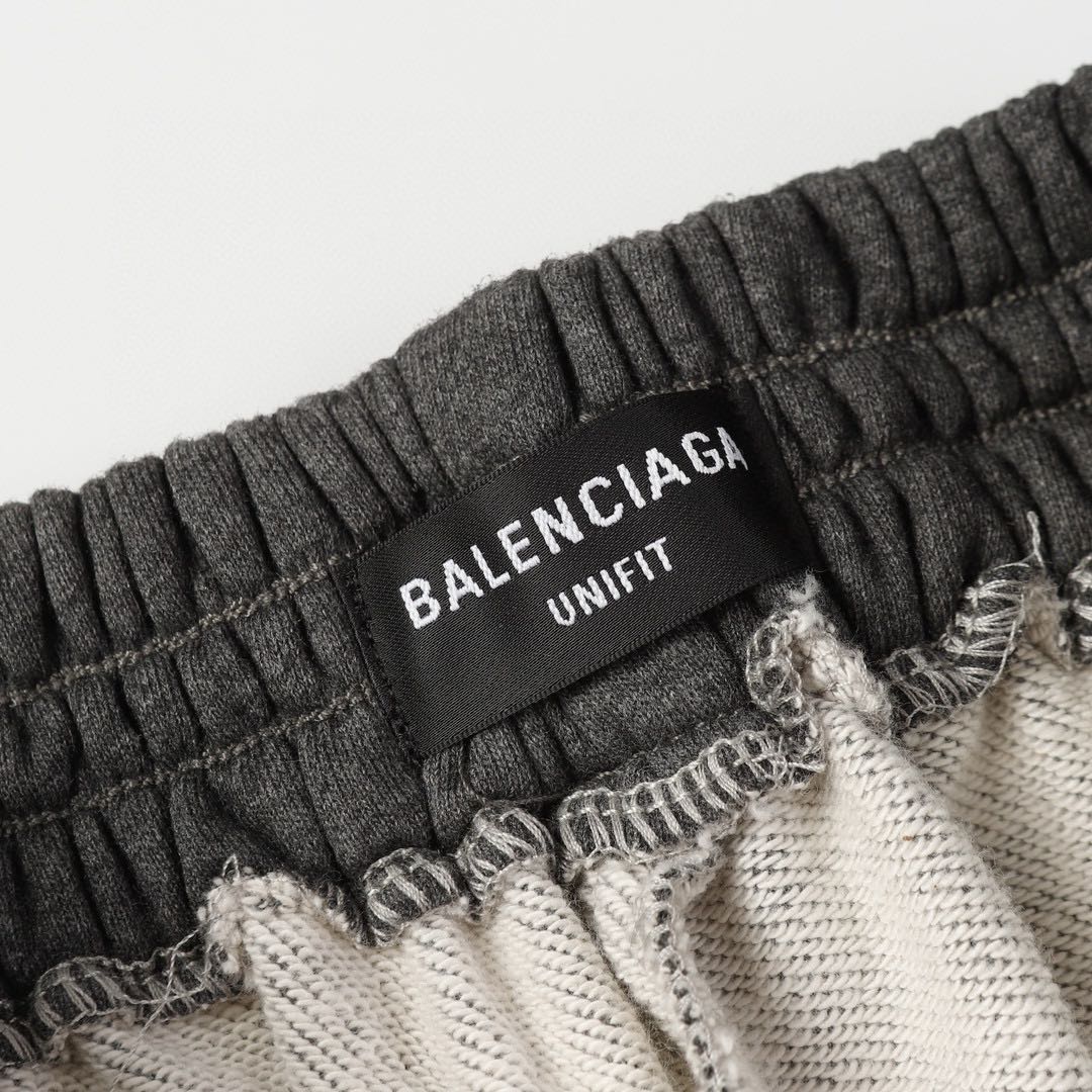 BALENCIAGA STENCIL TYPE HYBRID BAGGY（783697THW254245）