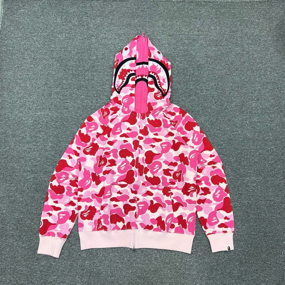 Bape Shark Hoodie（1H30-215-018）