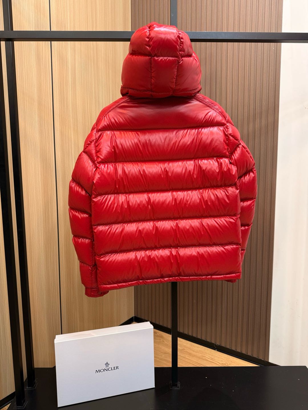 Moncler Ecrins puffer jacket - Red（11A5450068950455）