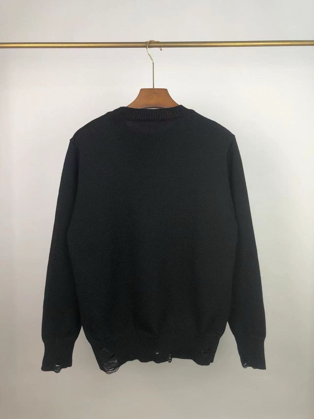 Amiri Destroyed effect sweater (PF22MKL009271）