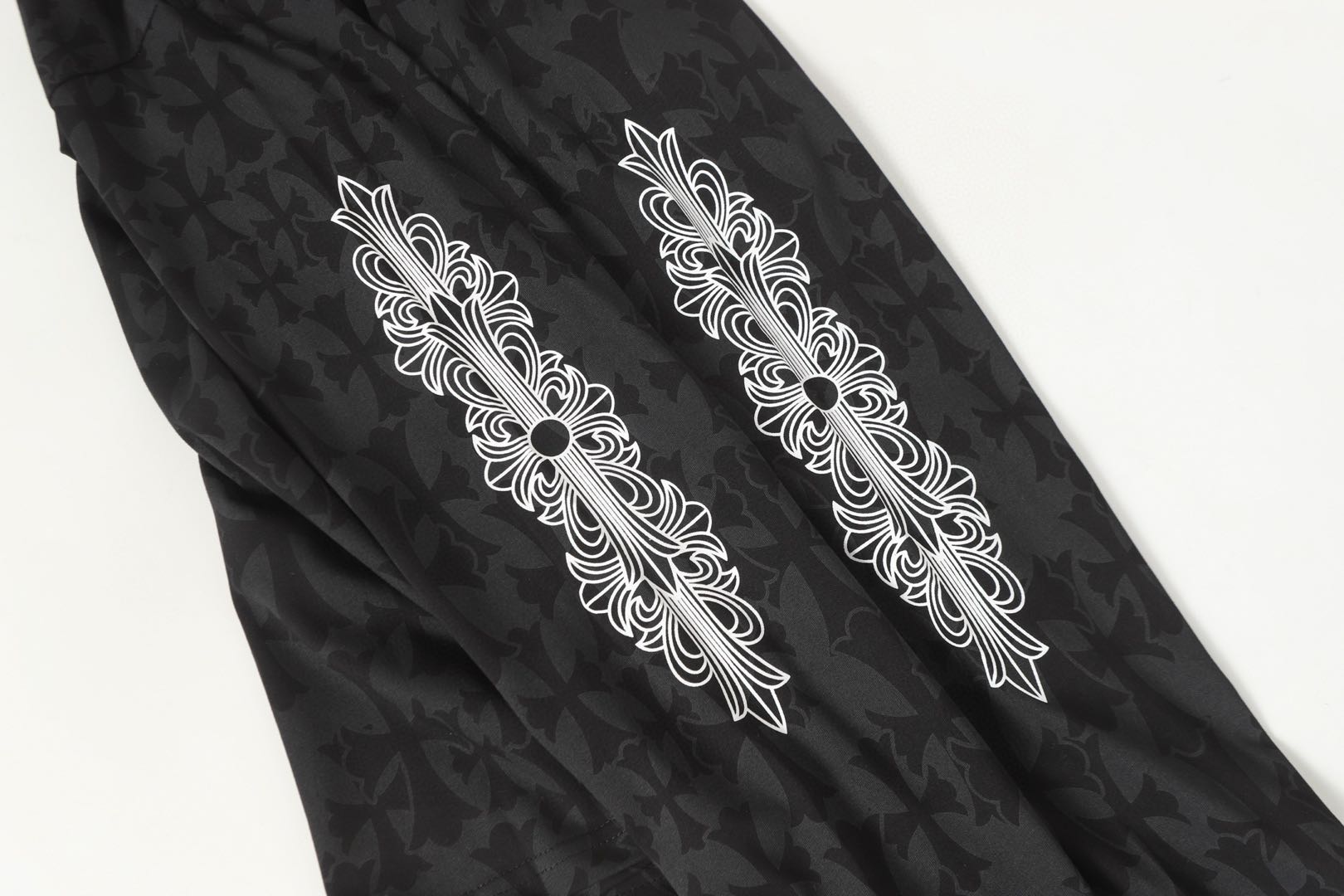 Chrome Hearts T-shirt Unisex Black(CH-0788918）