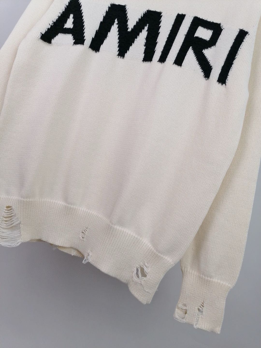 Amiri Destroyed effect sweater (PF22MKL009271）
