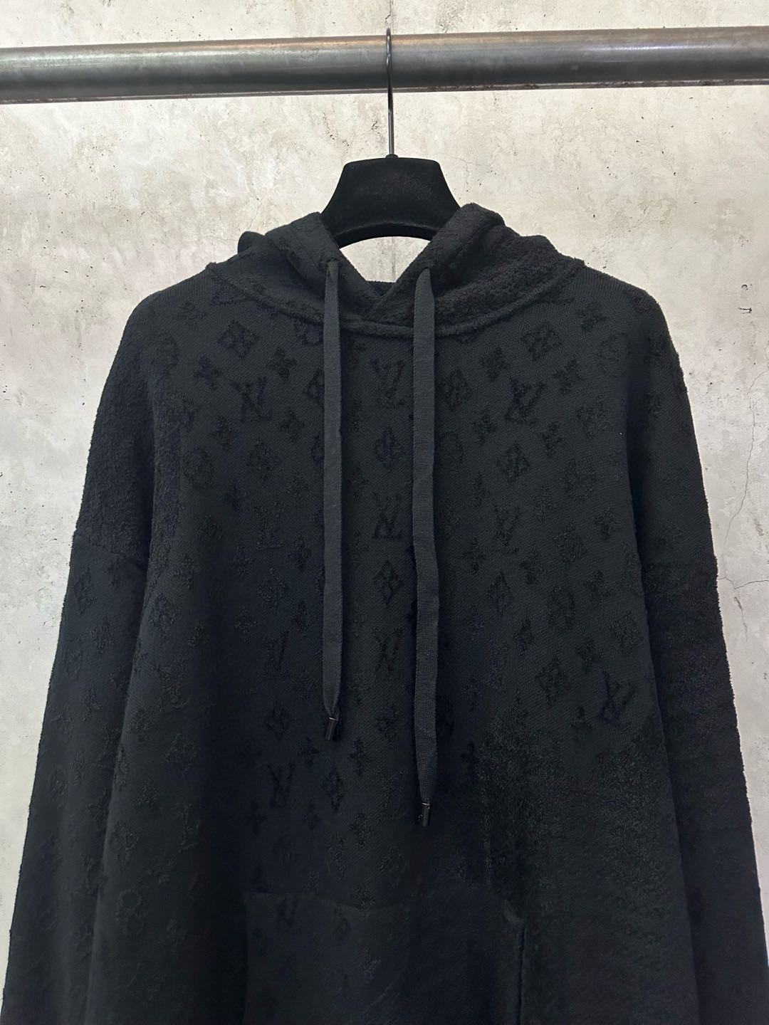LOUIS VUITTON Graphic jacquard hoodie（1AHCMY）
