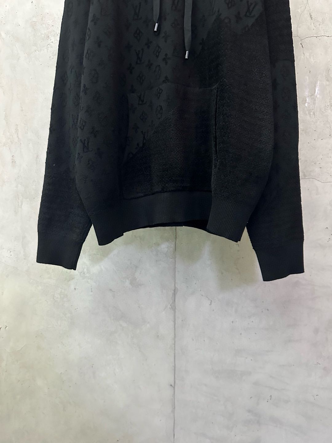 LOUIS VUITTON Graphic jacquard hoodie（1AHCMY）