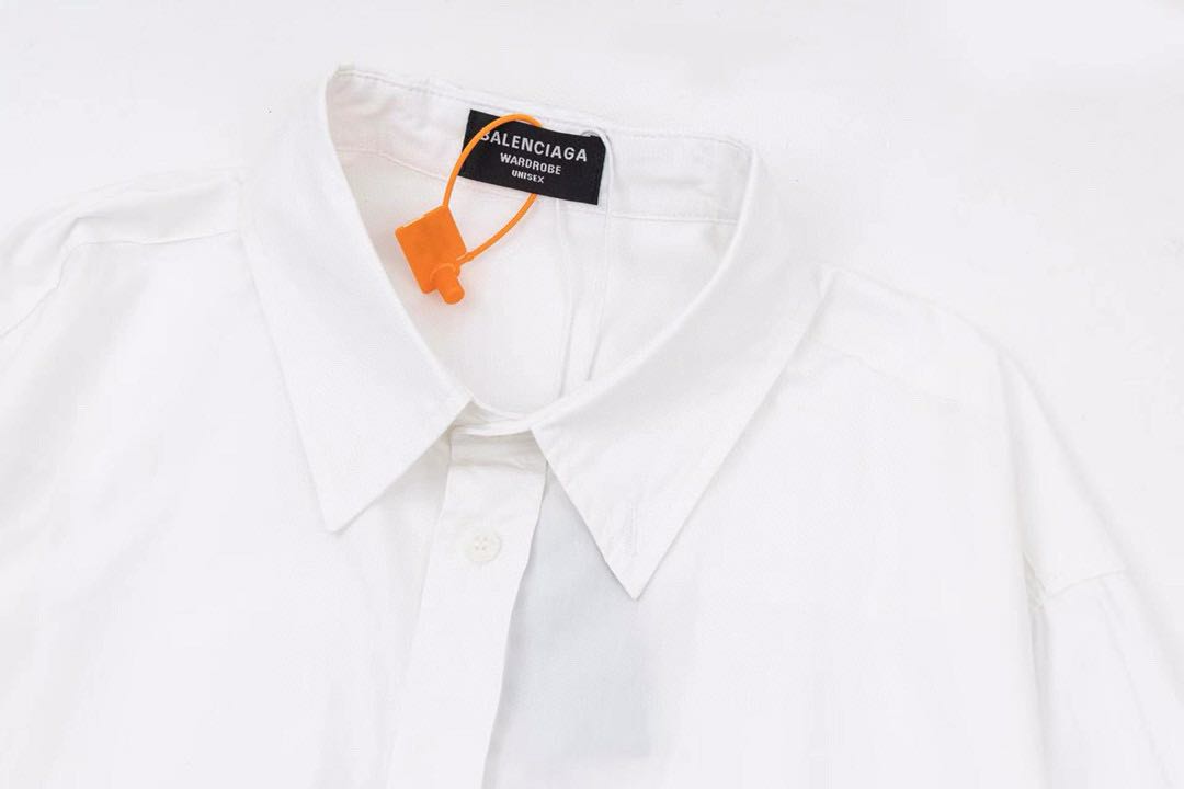 Balenciaga Back Print Shirt(768966TNM609000）