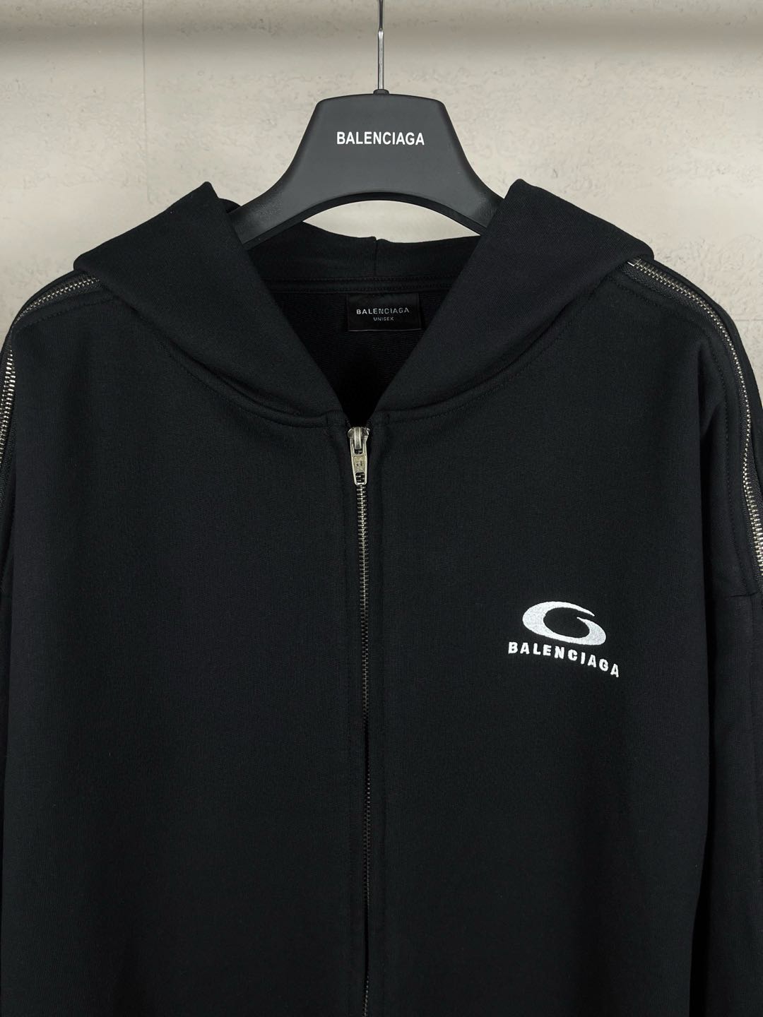 Balenciaga Loop Sports Icon Zipped Zip-up Hoodie in Black/white（837513TSVX21070）