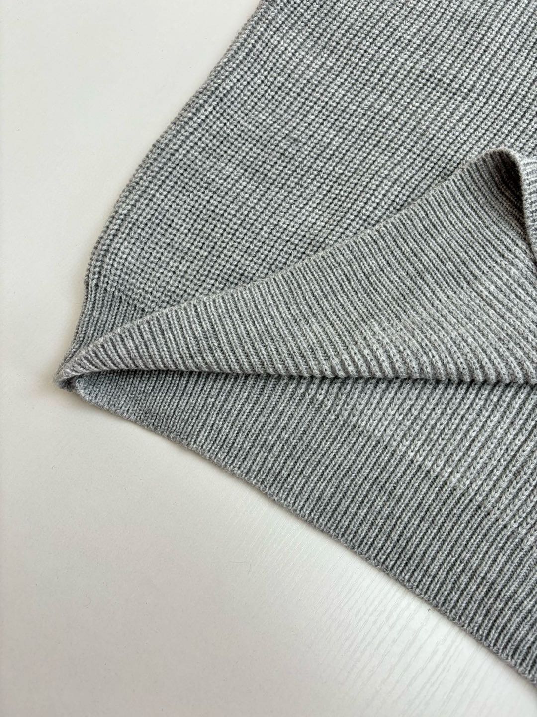 Celine ribbed wool oversized pullover  (2A19R423P-08GC）