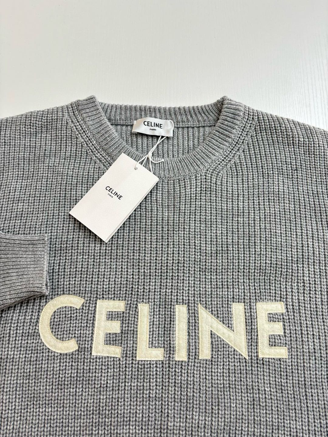 Celine ribbed wool oversized pullover  (2A19R423P-08GC）