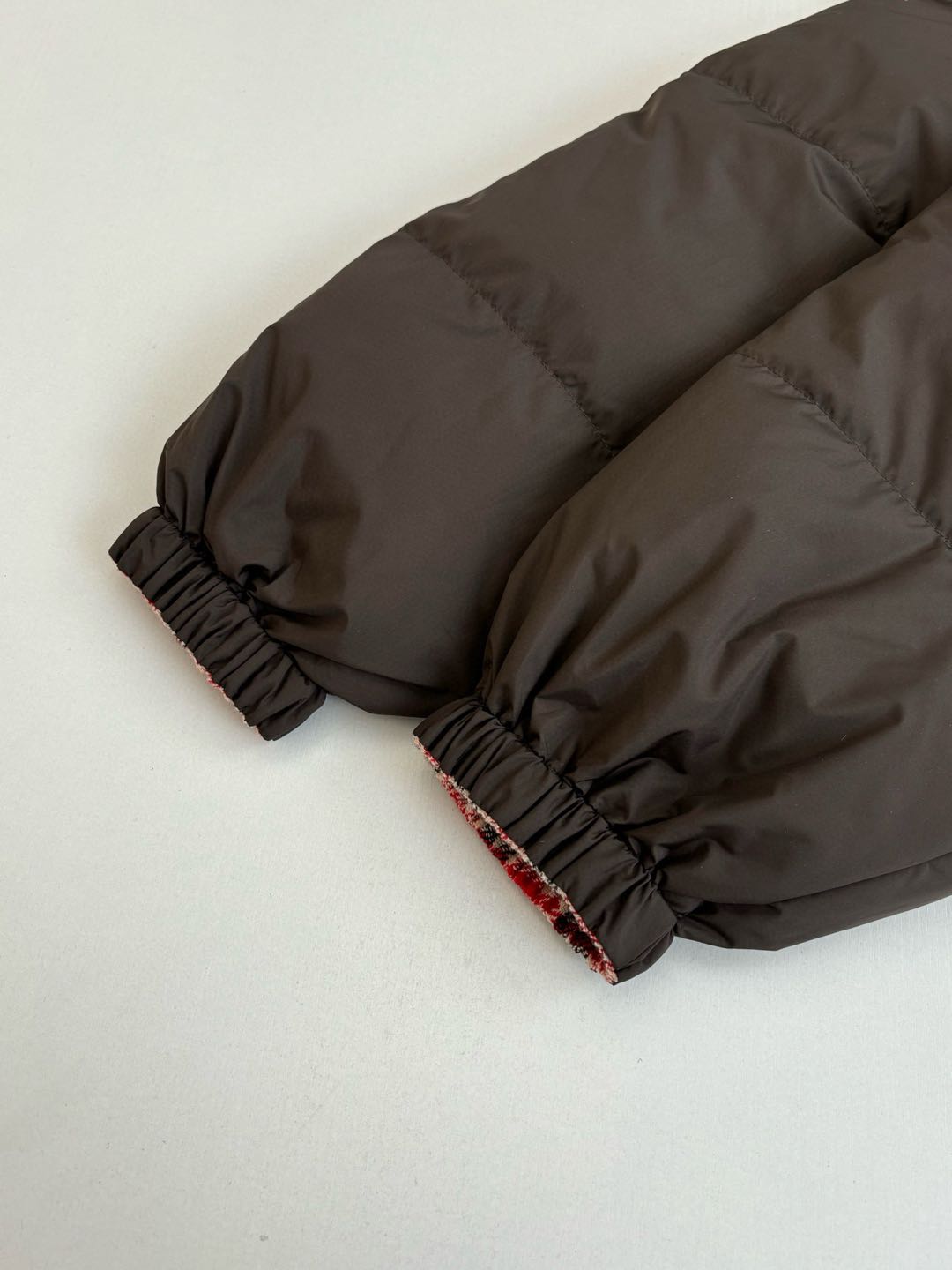 MIUMIU Technical pongé reversible down jacket （ML1382-18RB-F0789-S-OOO）