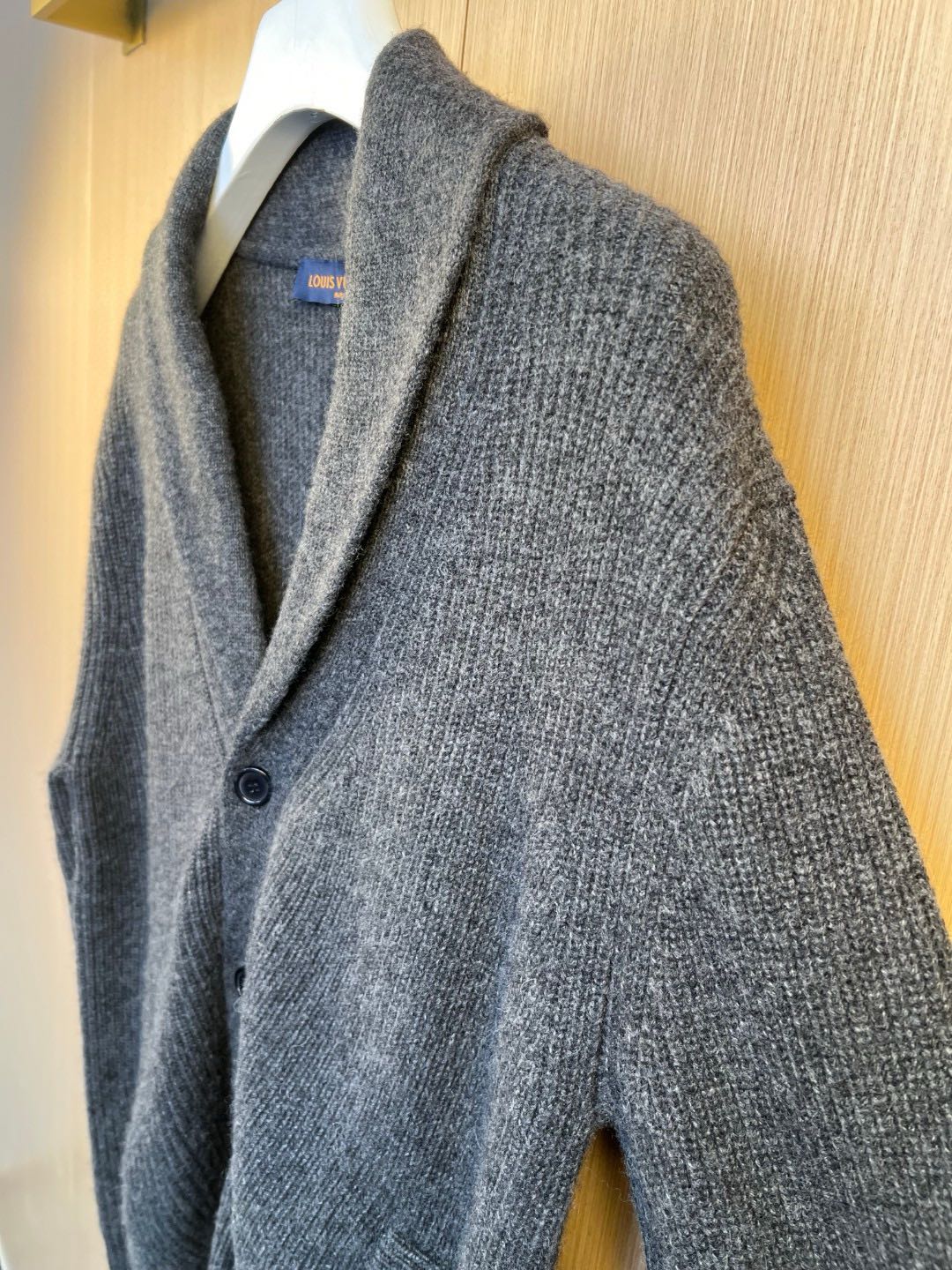 Louis Vuitton cashmere blend shawl collar cardigan jacket（1AFWBQ）