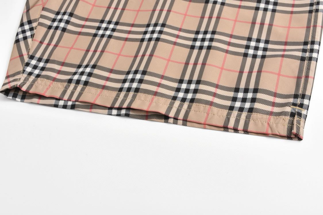 Burberry Men's Check Swim Shorts "Archive Beige"（80172951）
