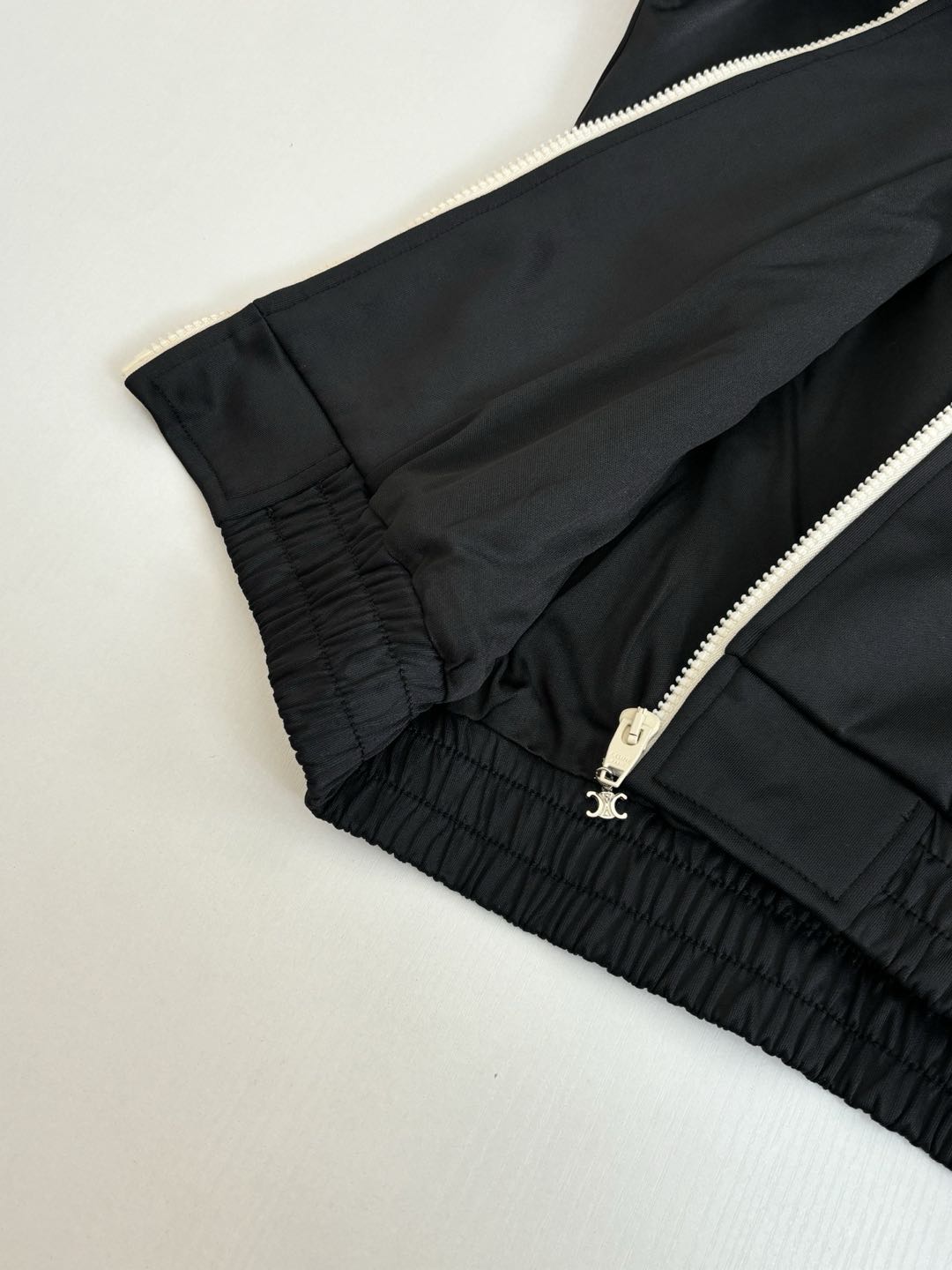 CELINE Reversible Athletic Sweatshirt / Jersey "Black"（2Y490121O-38NO）