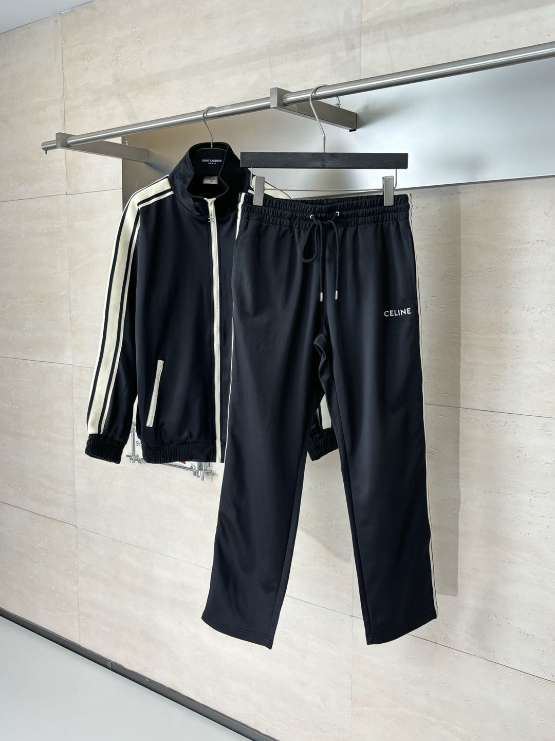CELINE sports trousers（2Z412121O-07OW）
