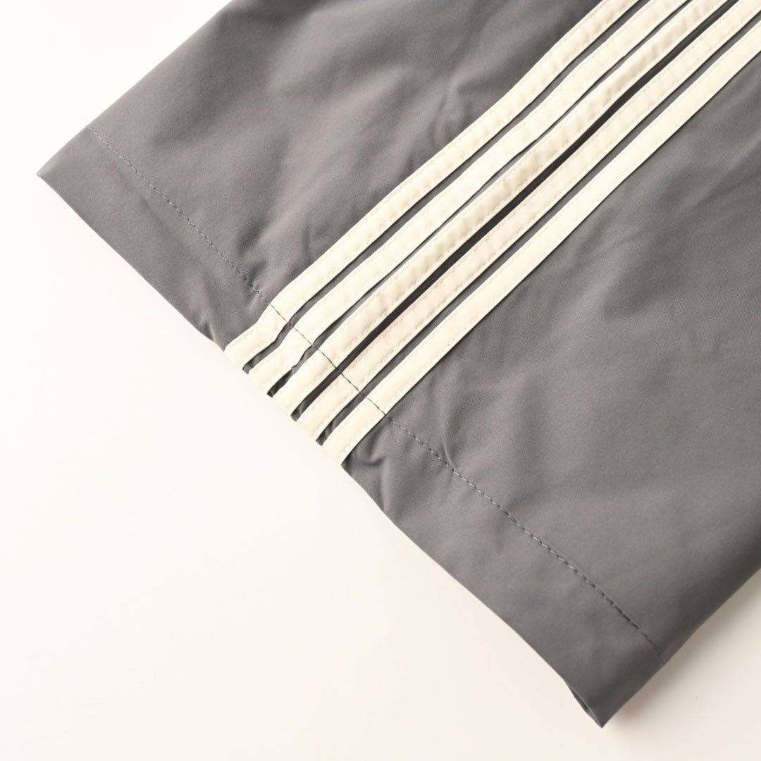 BALENCIAGA Cut-Up Tracksuit Pants  (808909TRO311000）