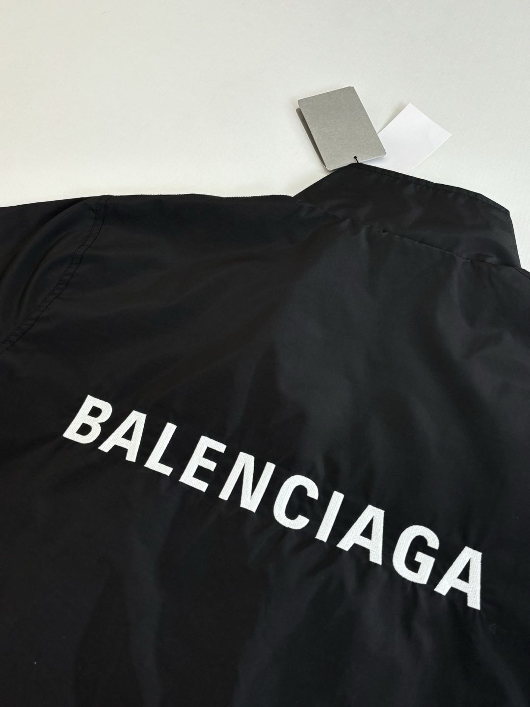 BALENCIAGAREGULAR TRACKSUIT jacket with logo (790745TPQ381001）