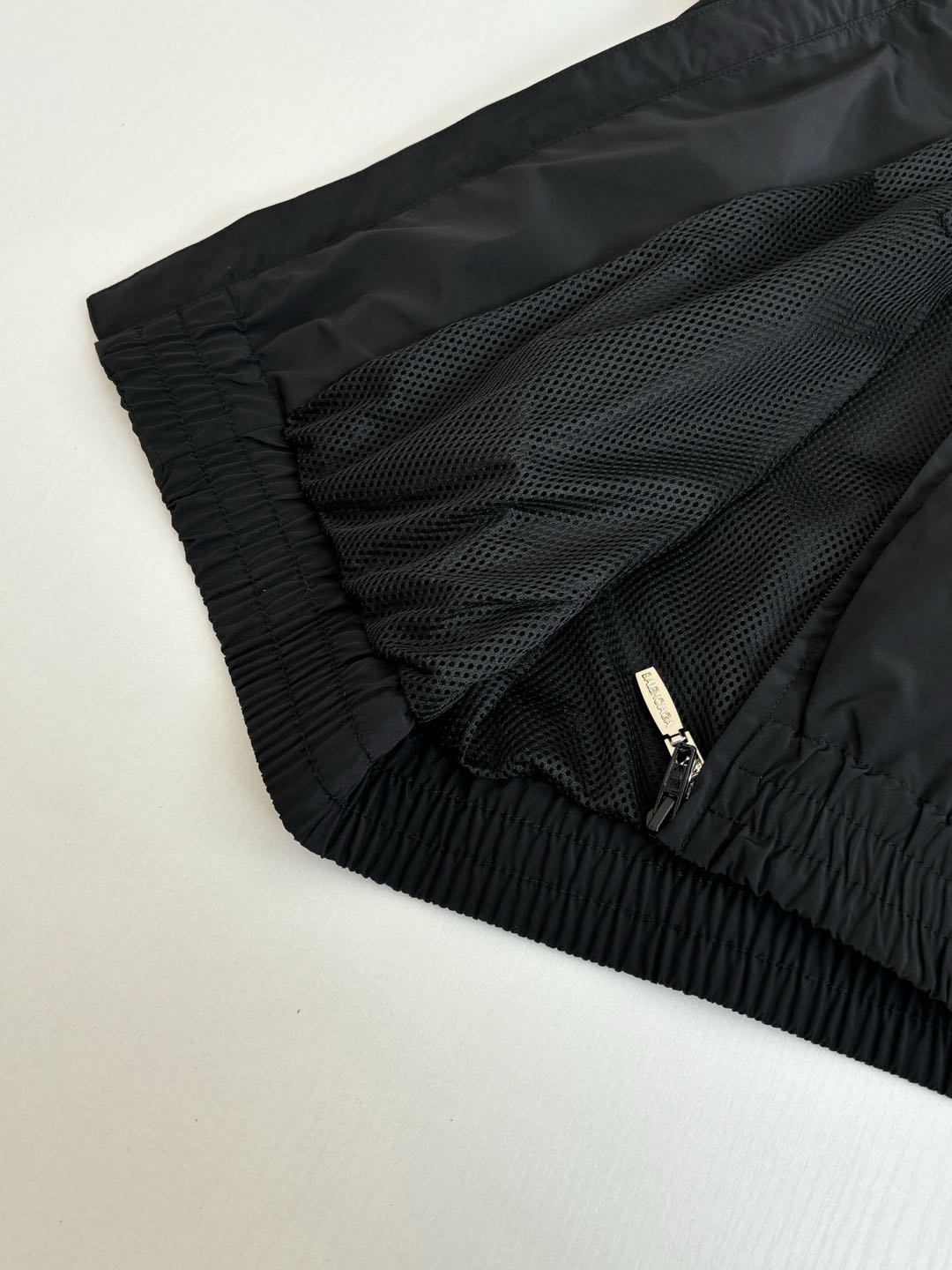 BALENCIAGAREGULAR TRACKSUIT jacket with logo (790745TPQ381001）