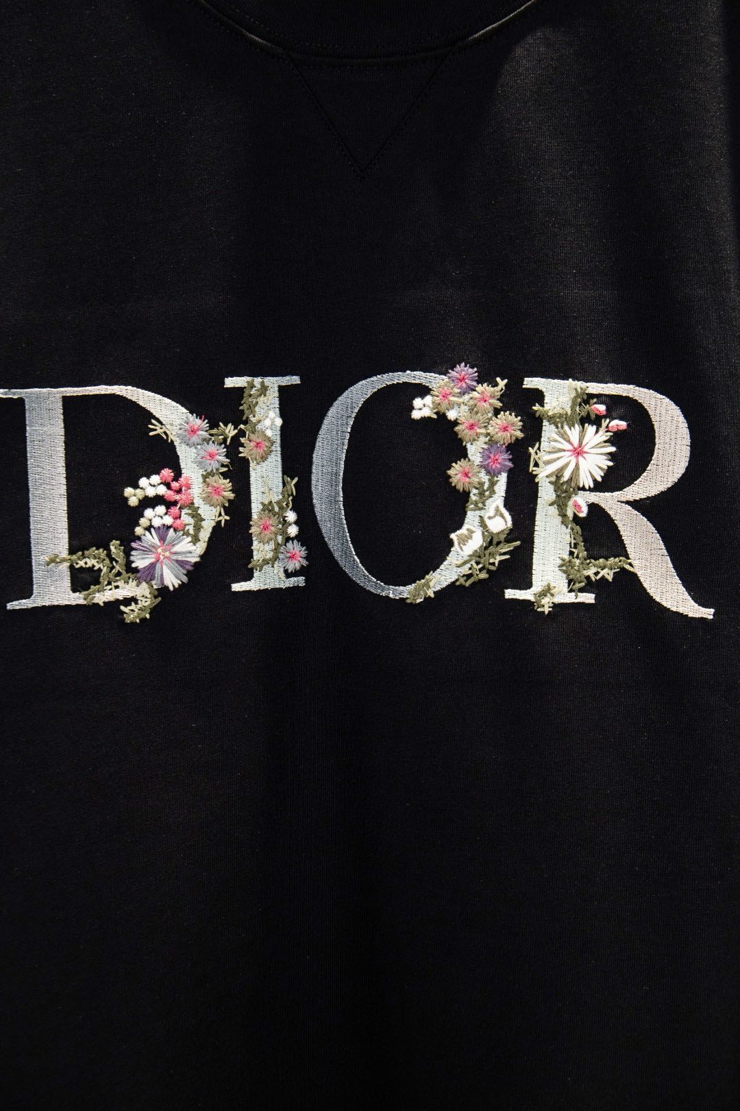 Dior Flowers Embroidered T-Shirt（113J686A0554-C084）