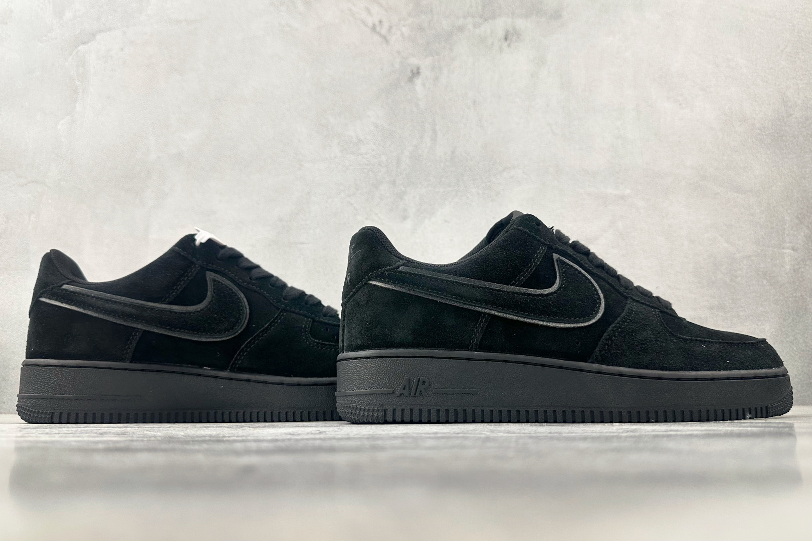 Nike Air Force 1 Low "Suede/Black Cat"（HQ1966-002）