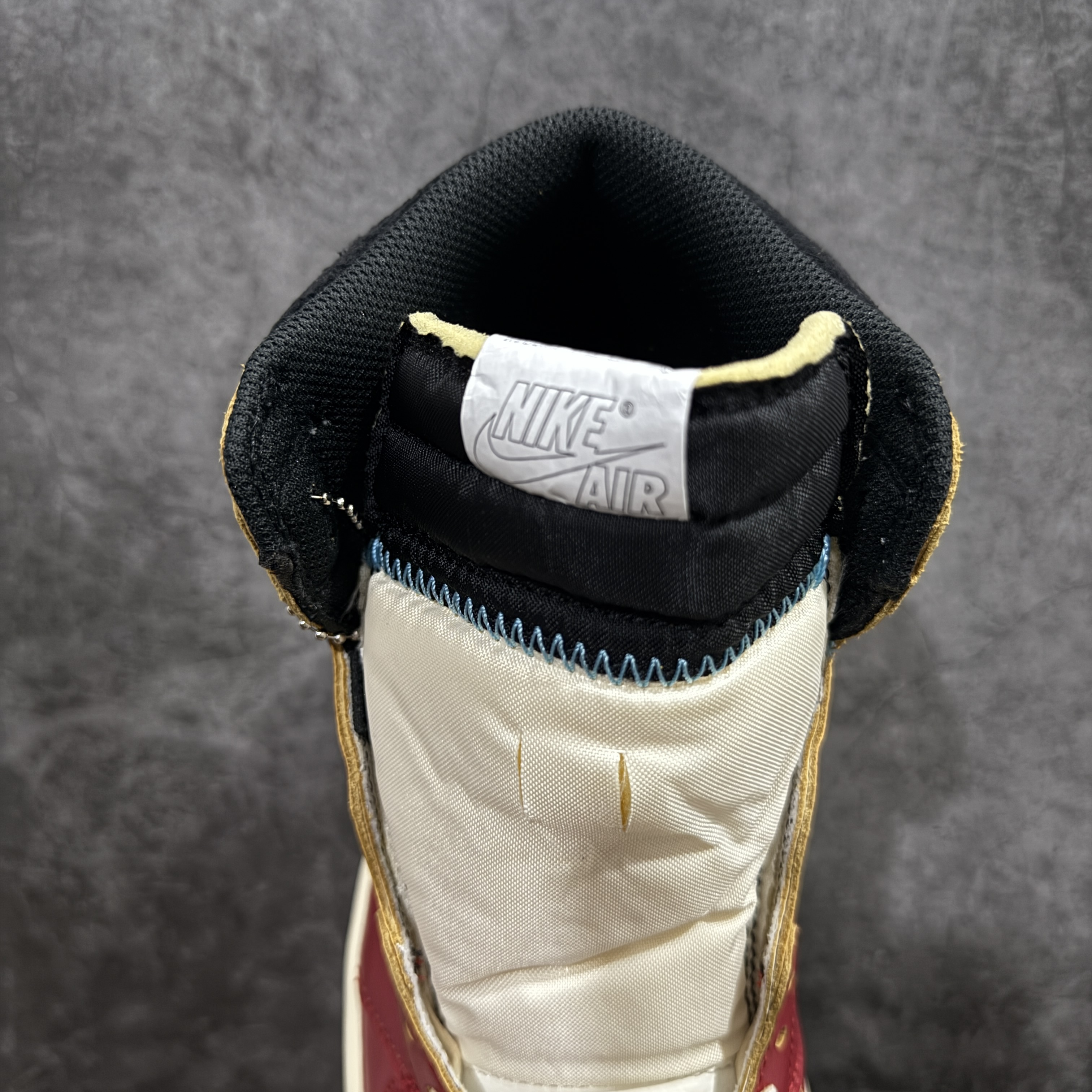 UNION × Nike Air Jordan 1 Retro High OG "Chicago/Shadow" (HV8563-600)