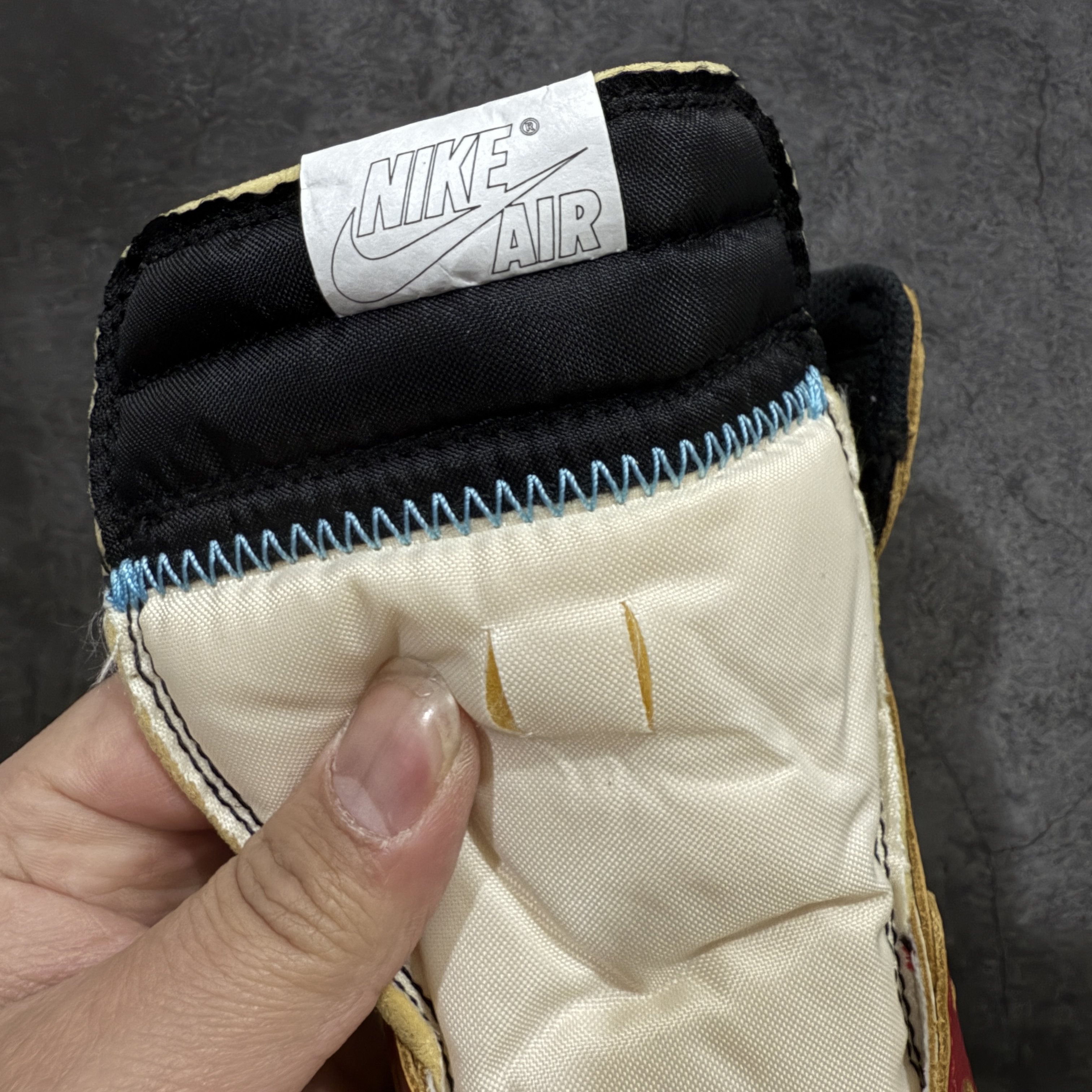 UNION × Nike Air Jordan 1 Retro High OG "Chicago/Shadow" (HV8563-600)