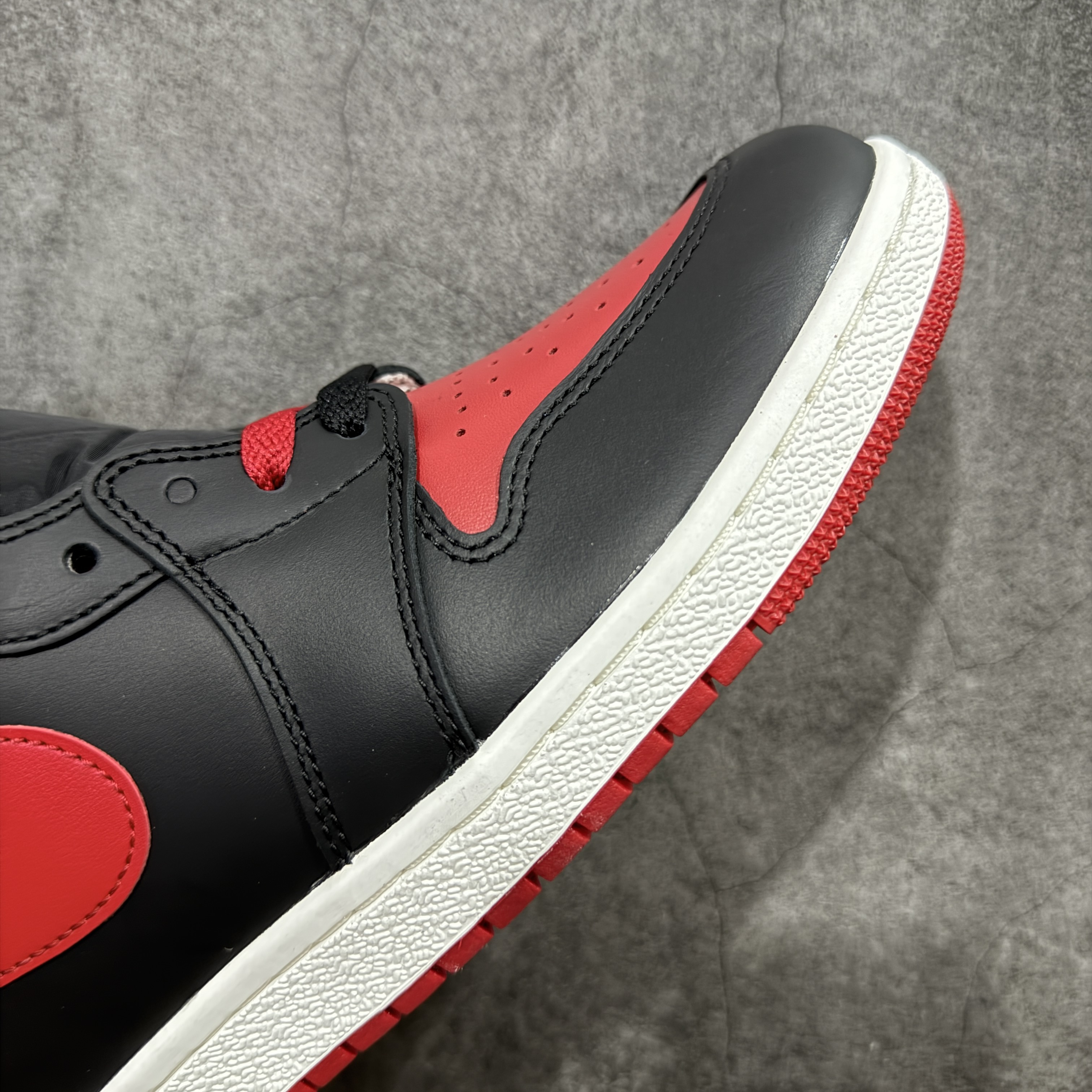 Nike Air Jordan 1 High 85 "Bred" (2025)  (HV6674-067)