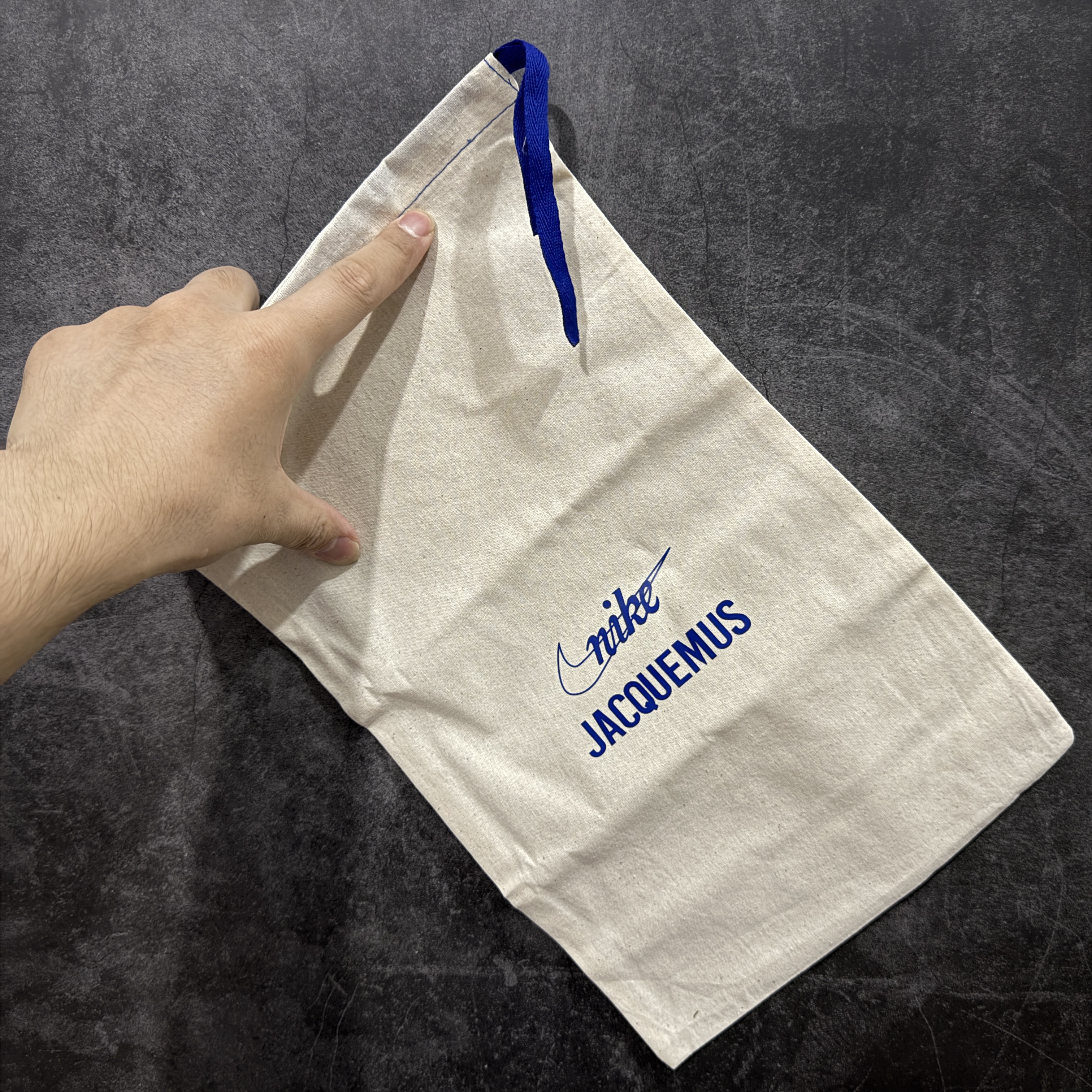 Jacquemus × Nike Women's Moon Shoe SP "Aluminum Pink"（HV8547-601）