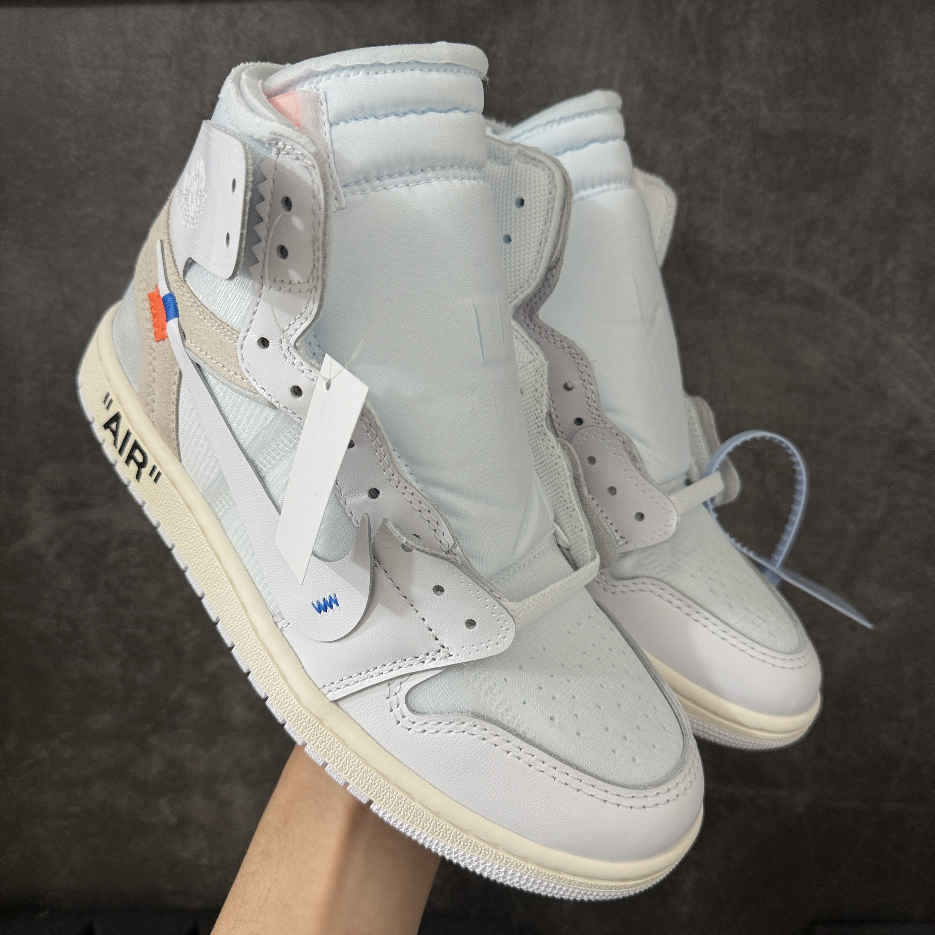 Off-White × Nike Air Jordan 1 Retro High OG "Alaska"（26ss） (AA3834-100)