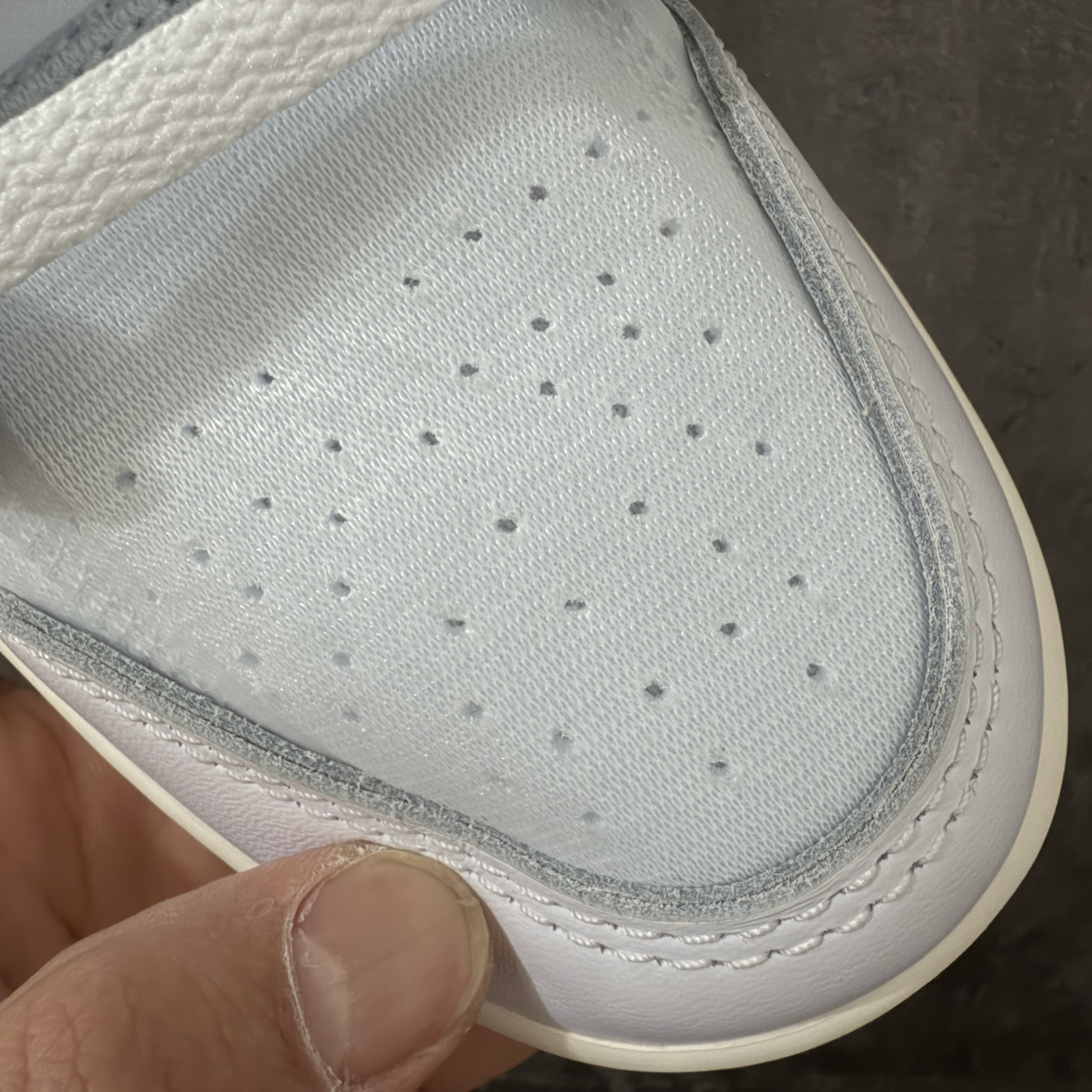 Off-White × Nike Air Jordan 1 Retro High OG "Alaska"（26ss） (AA3834-100)