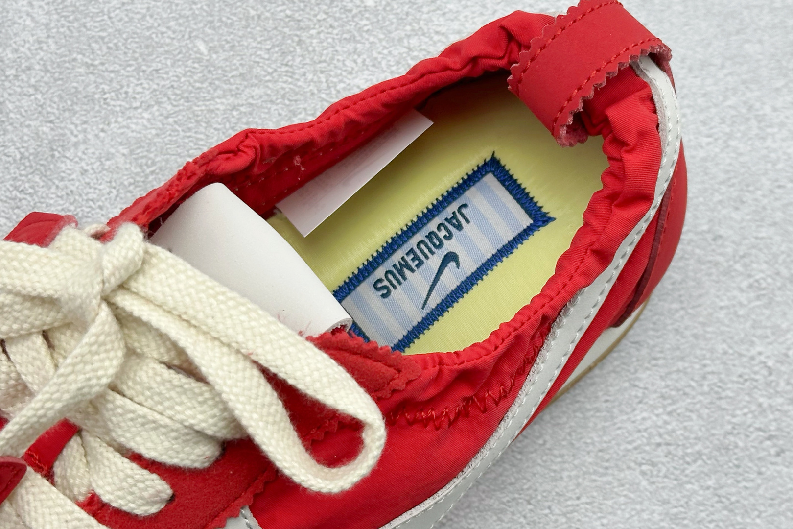 Jacquemus × Nike Women's Moon Shoe SP "University Red"（HV8547-600）