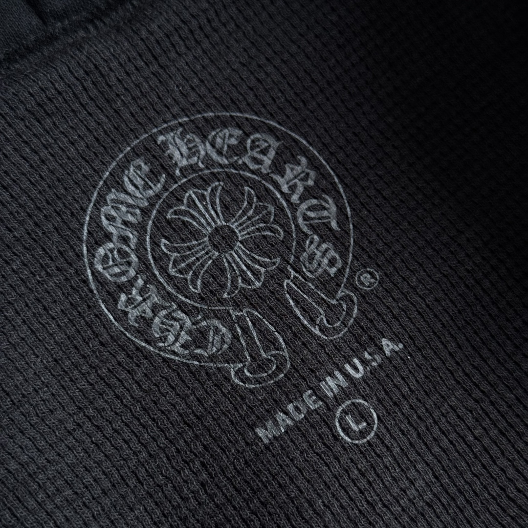 Chrome Hearts Men's Hoodie with Dagger Zipper Logo on Cuffs (CH-04533475）