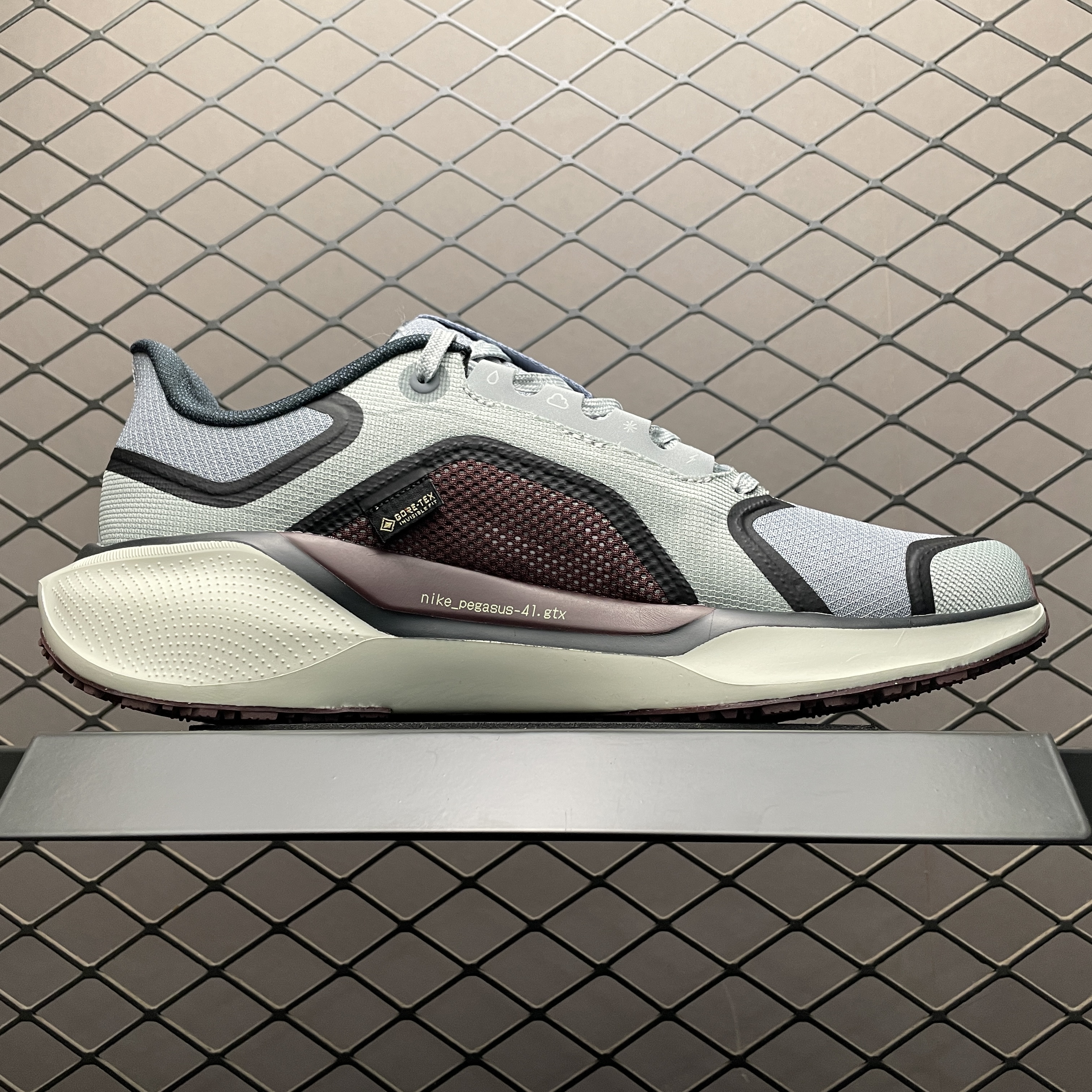 Nike Air Zoom Pegasus 41 Gore-Tex Light Pumice Burgandy Crush（ FQ1356-003）