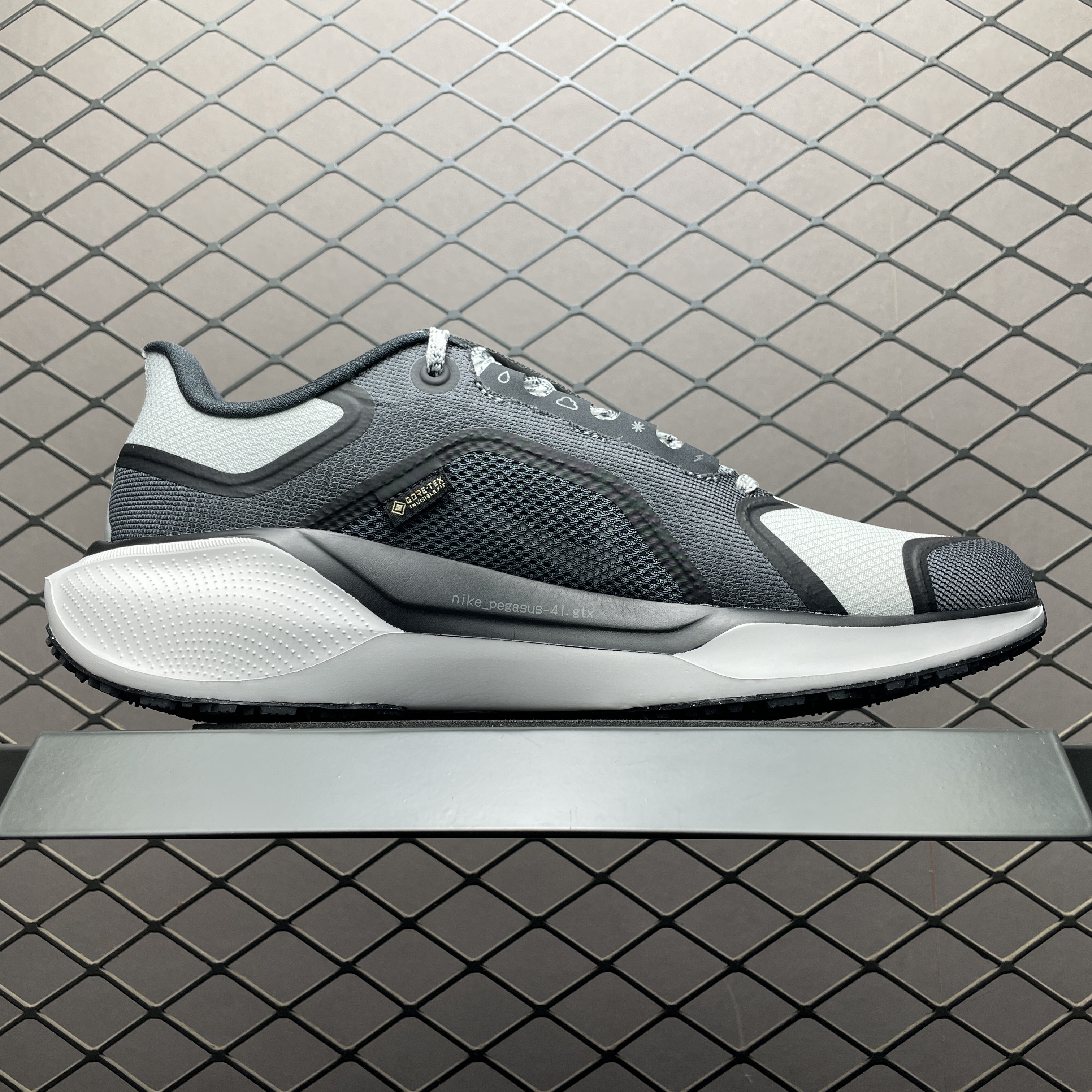 Nike Pegasus 41 Gore-Tex 'Summit White Iron Grey' FQ1356-002（FQ1356-002）