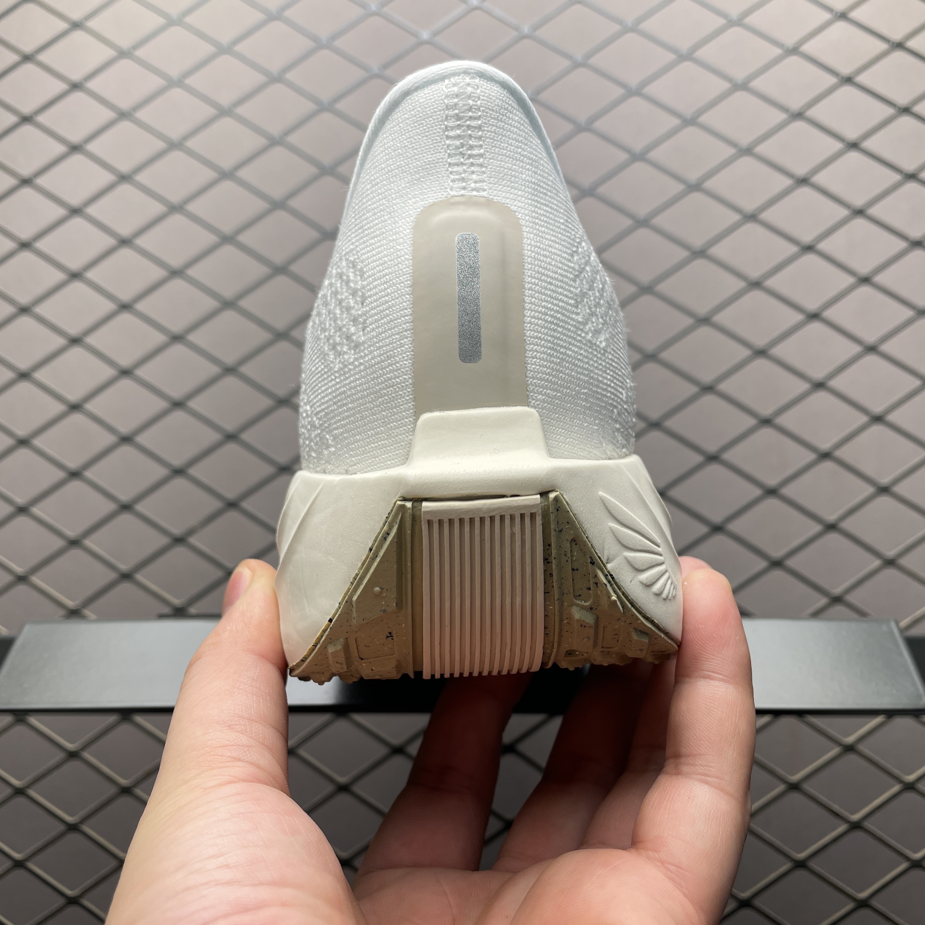 NIKE Pegasus Plus（FQ7262-100）