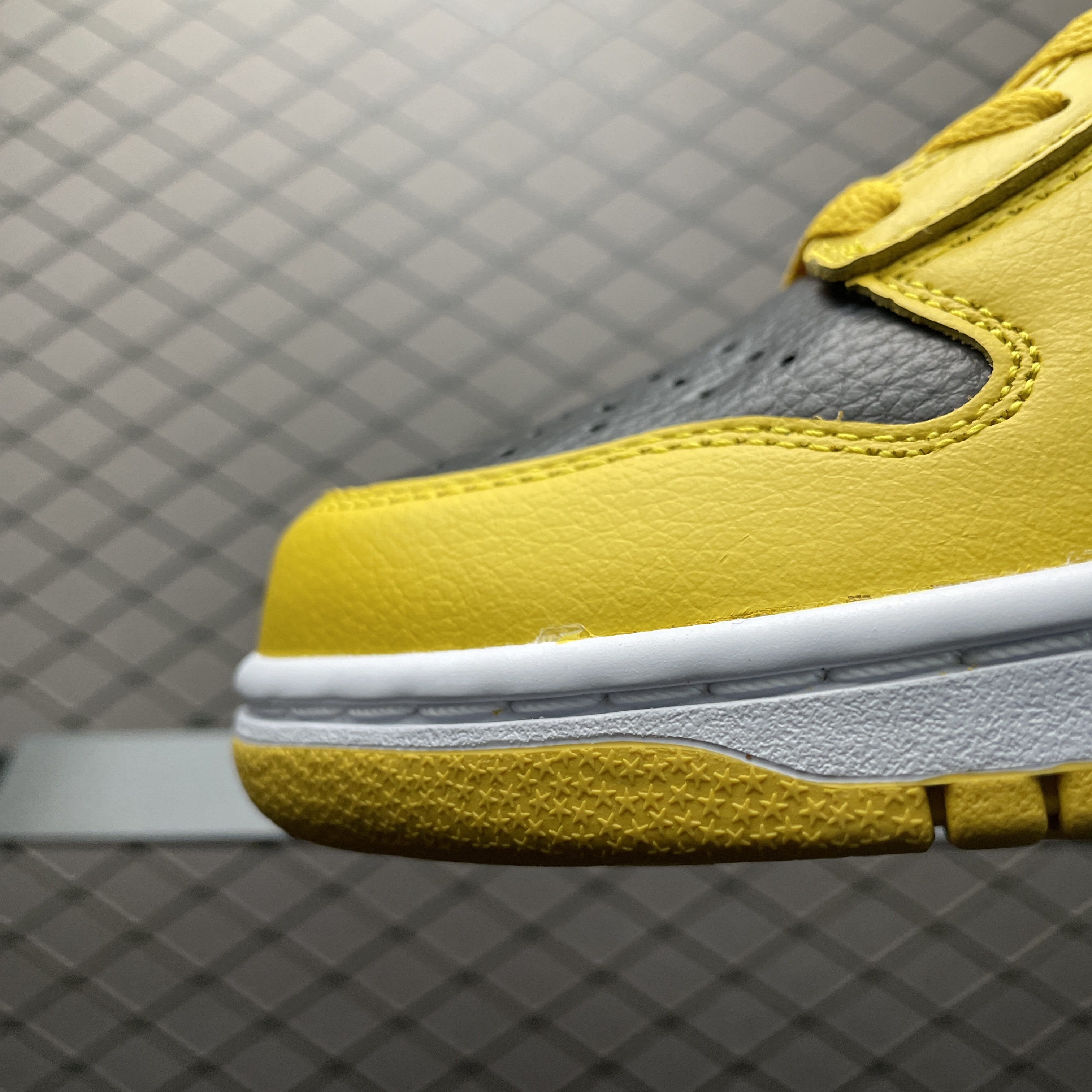 Wu-Tang Clan × Nike Dunk High Retro PRM "Black and Pollen" (HJ4320-001)