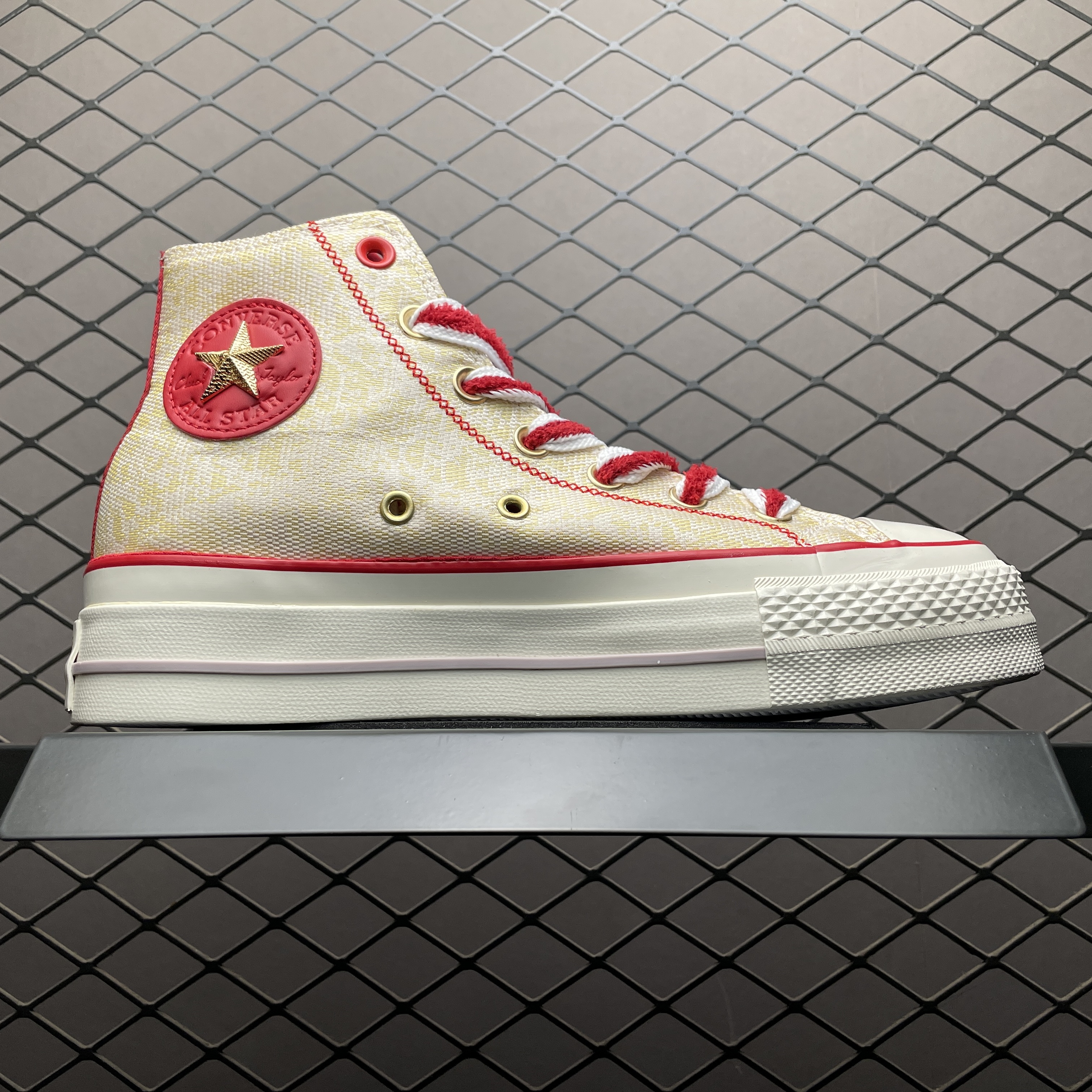 Converse Snake Year Limited Edition Sneakers（A13351C）